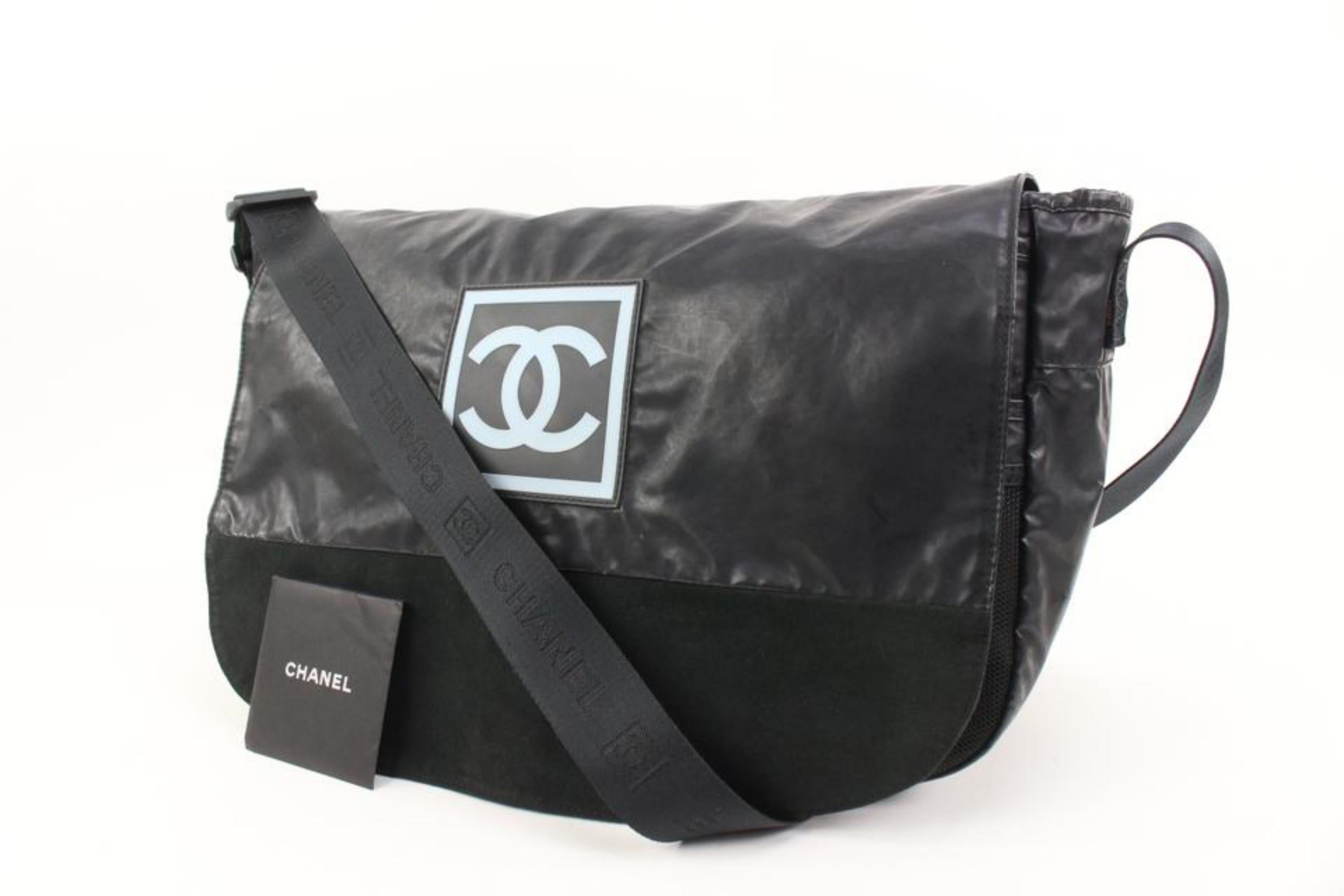 Chanel XL Black Sports Logo CC Messenger Crossbody Bag 71ck315s
Date Code/Serial Number: 8620138
Made In: Italy
Measurements: Length:  19