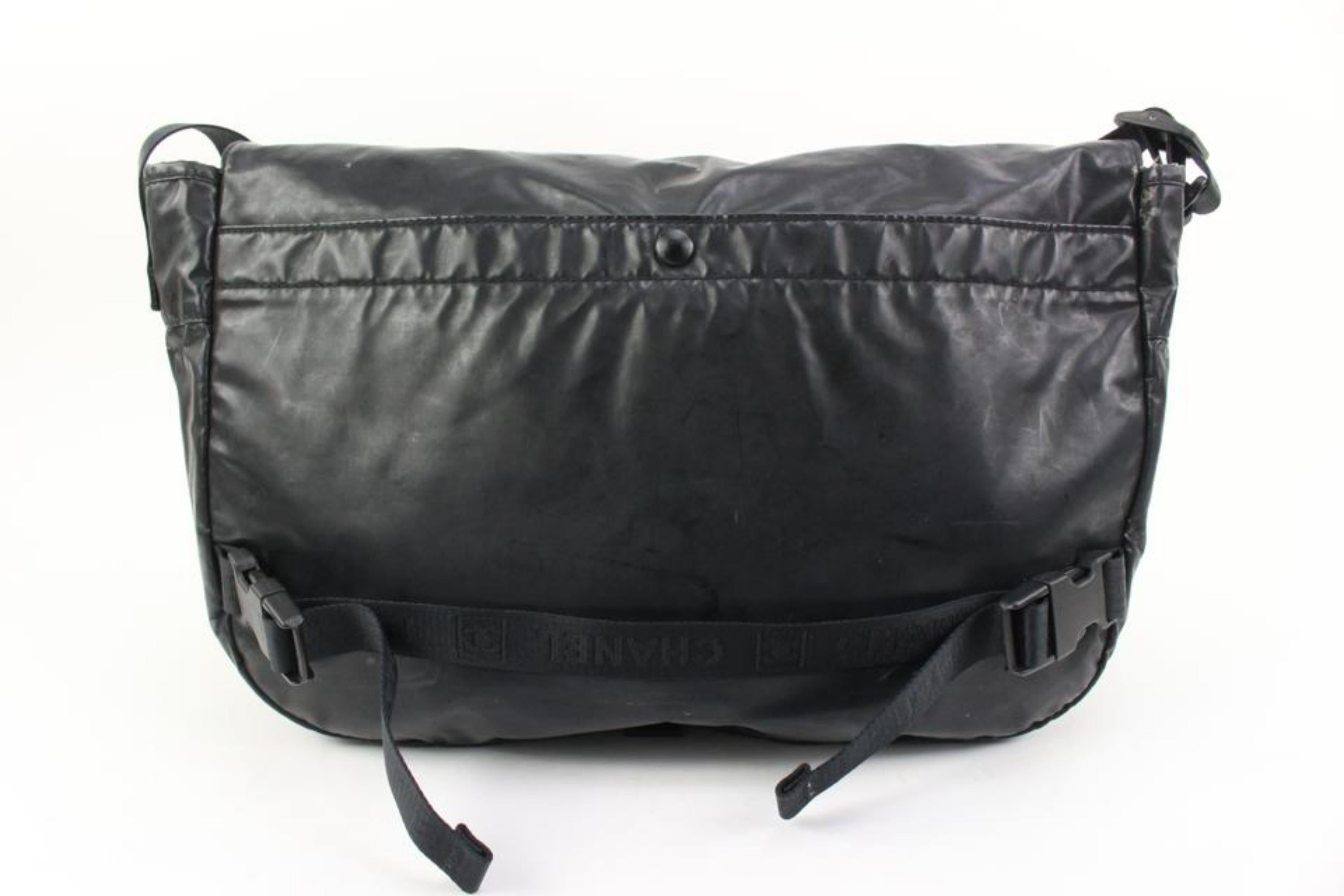 Chanel XL Schwarz Sport Logo CC Messenger Umhängetasche 71ck315s im Angebot 3