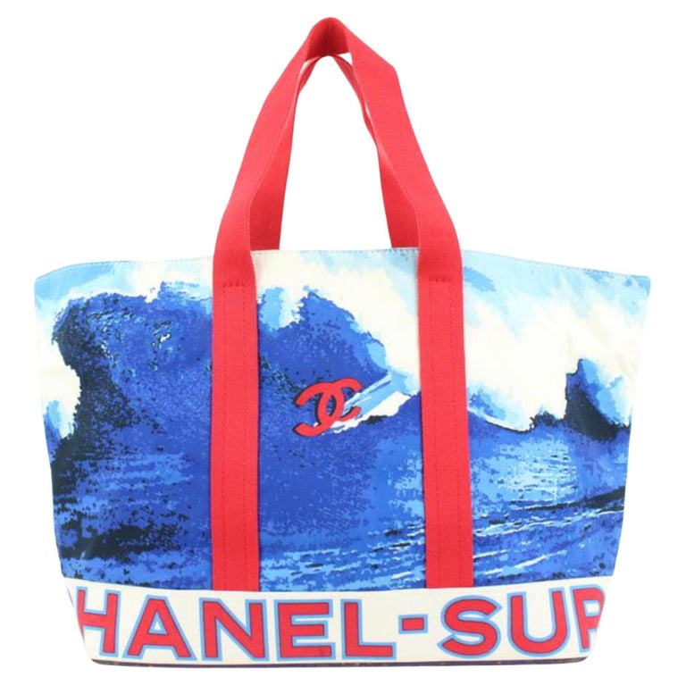 pessimist krans kontakt Chanel XL Blue x Red Wave Surf Beach Tote Bag 89ck39s For Sale at 1stDibs |  chanel beach bag
