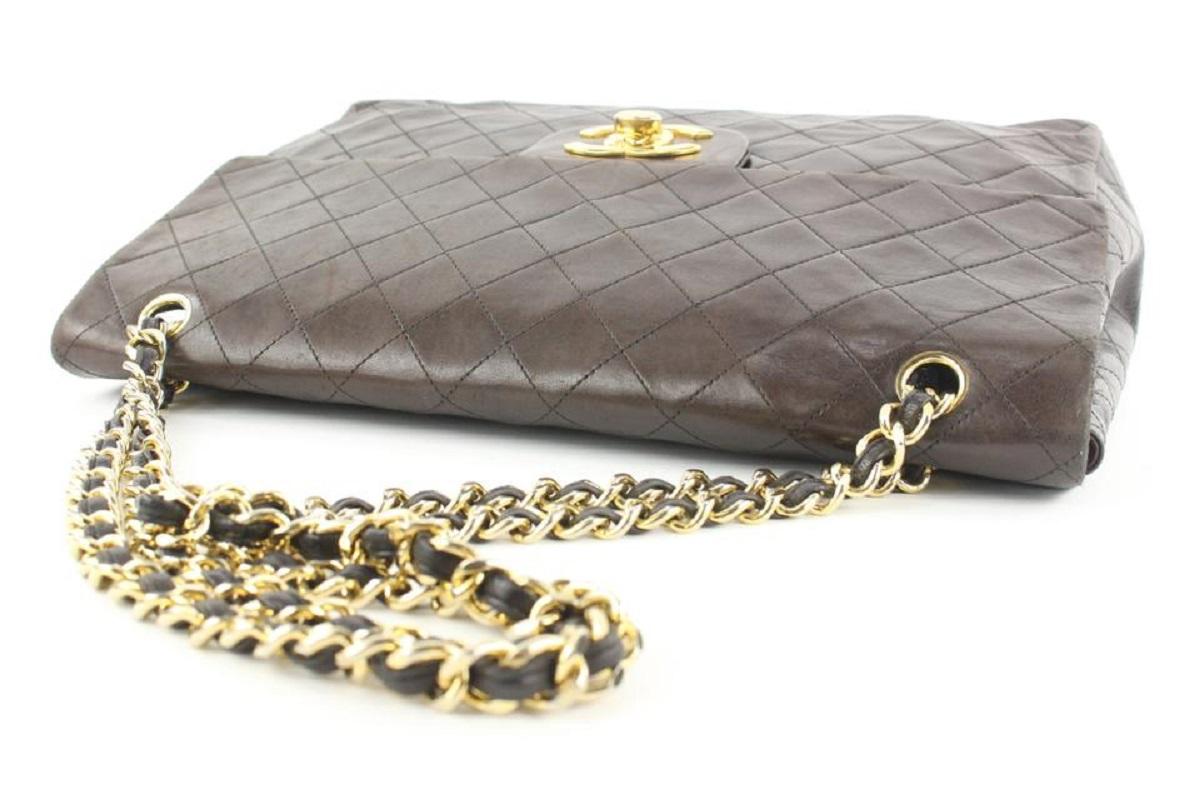 Chanel XL Quilted Dark Brown Maxi Classic Flap Gold Chain Bag 685Cas318 im Angebot 2