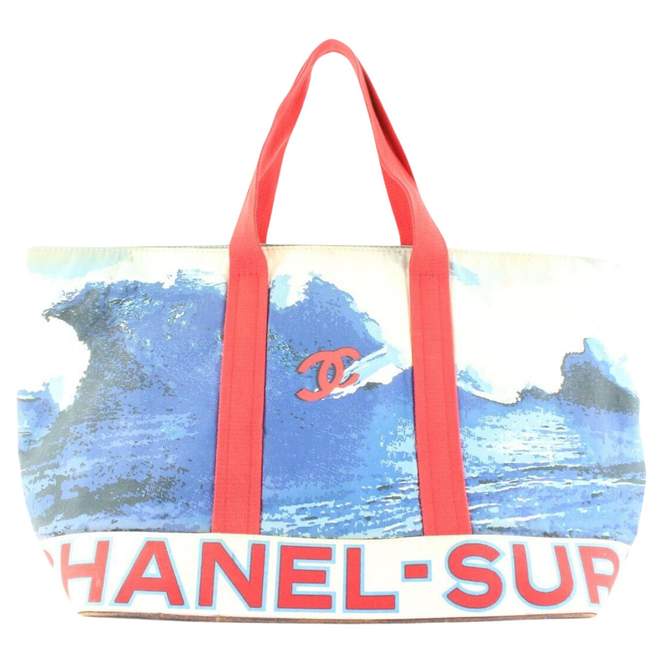 Chanel XL Wave Surf CC Logo Tragetasche in Blau x Rot 1CAS424 im Angebot