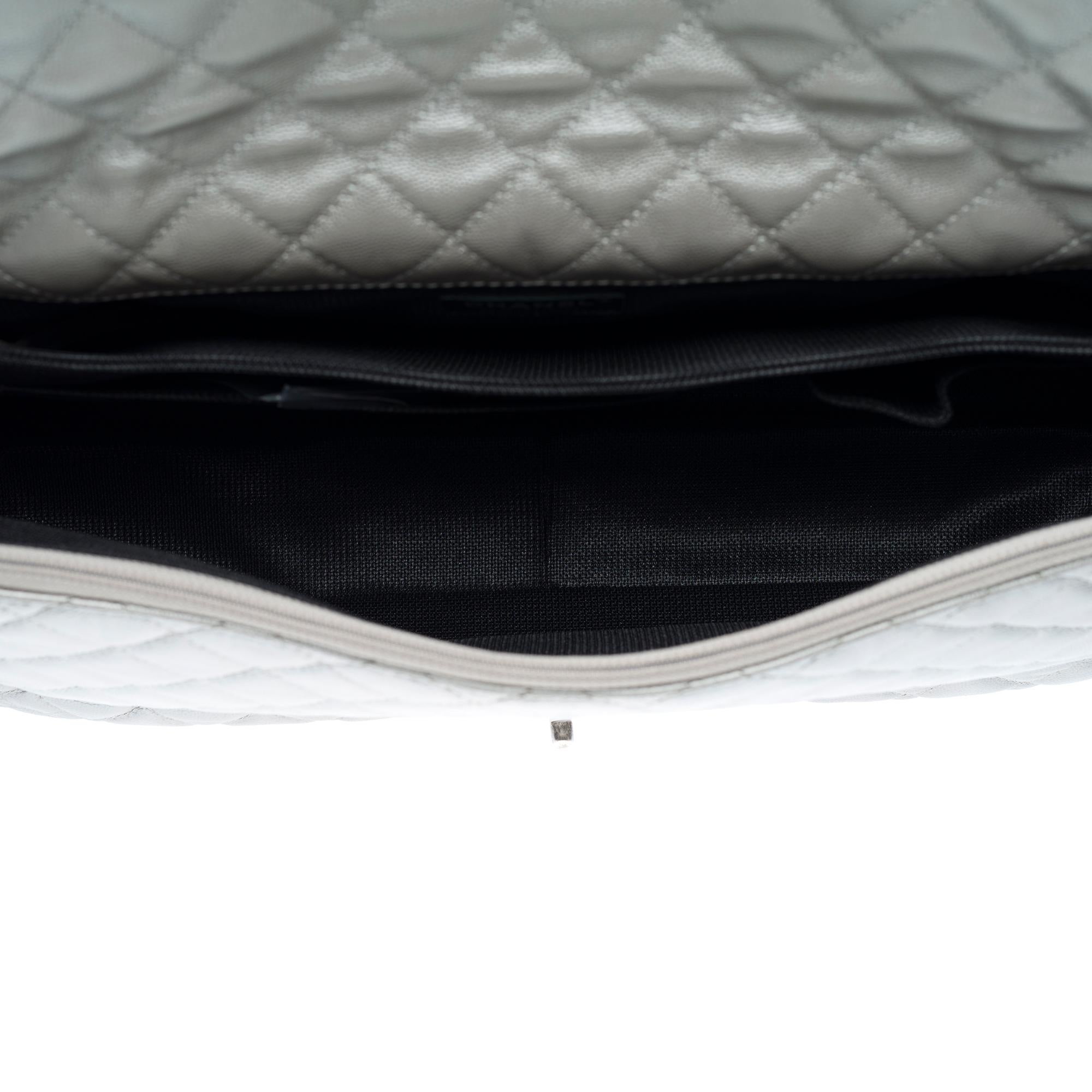 Chanel XXL Airlines shoulder bag in quilted silver caviar leather For Sale 3