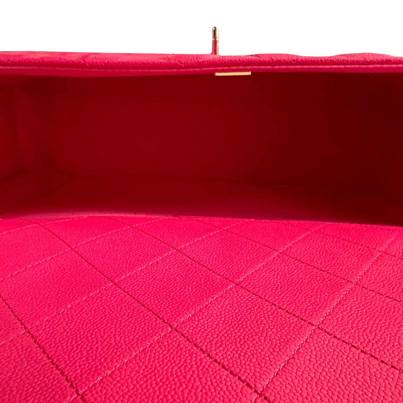 Chanel XXL Klappentasche Fuchsia Glänzend Kaviar Hell Gold Hardware 11