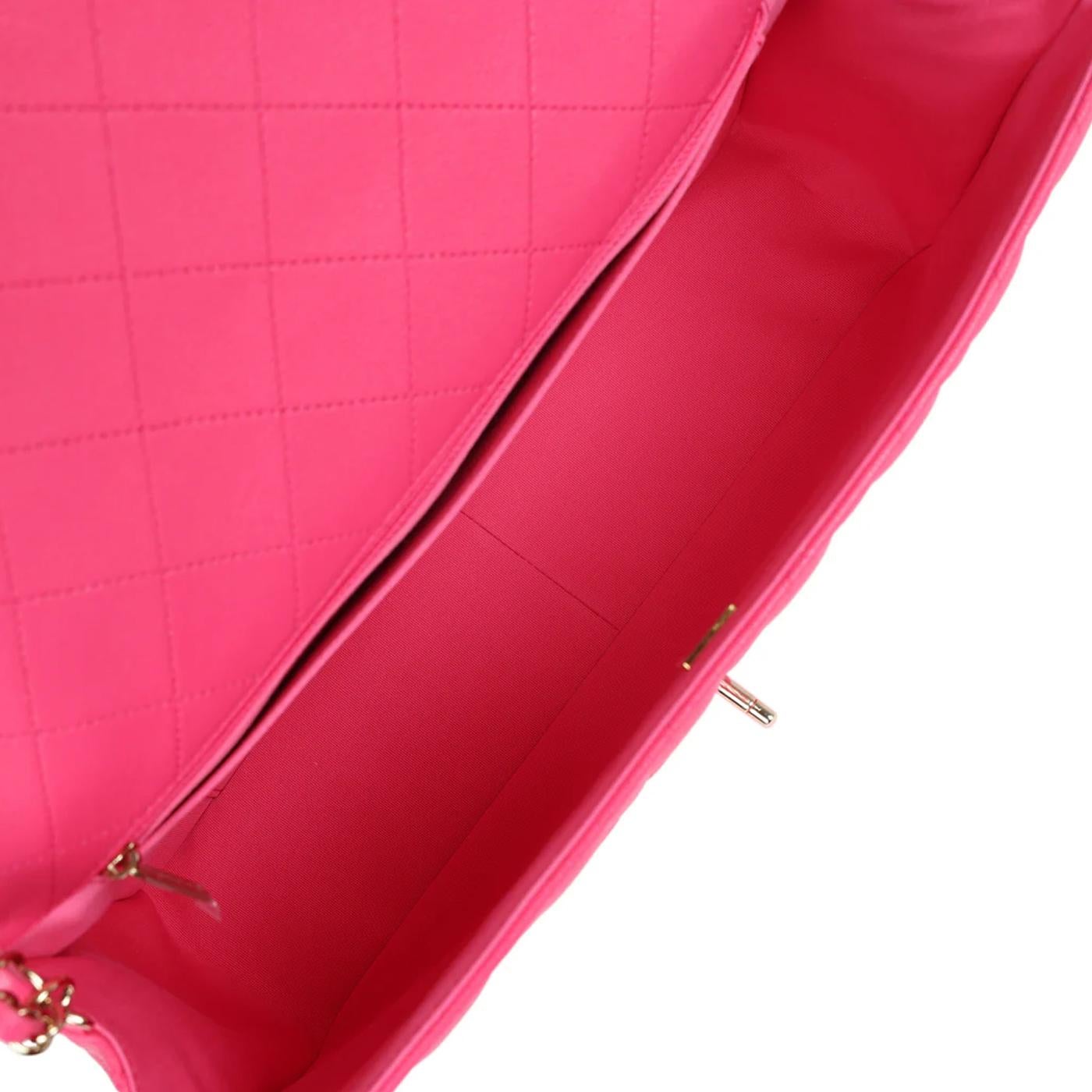 Chanel XXL Flap Bag Fuchsia Shiny Caviar Light Gold Hardware For Sale 7