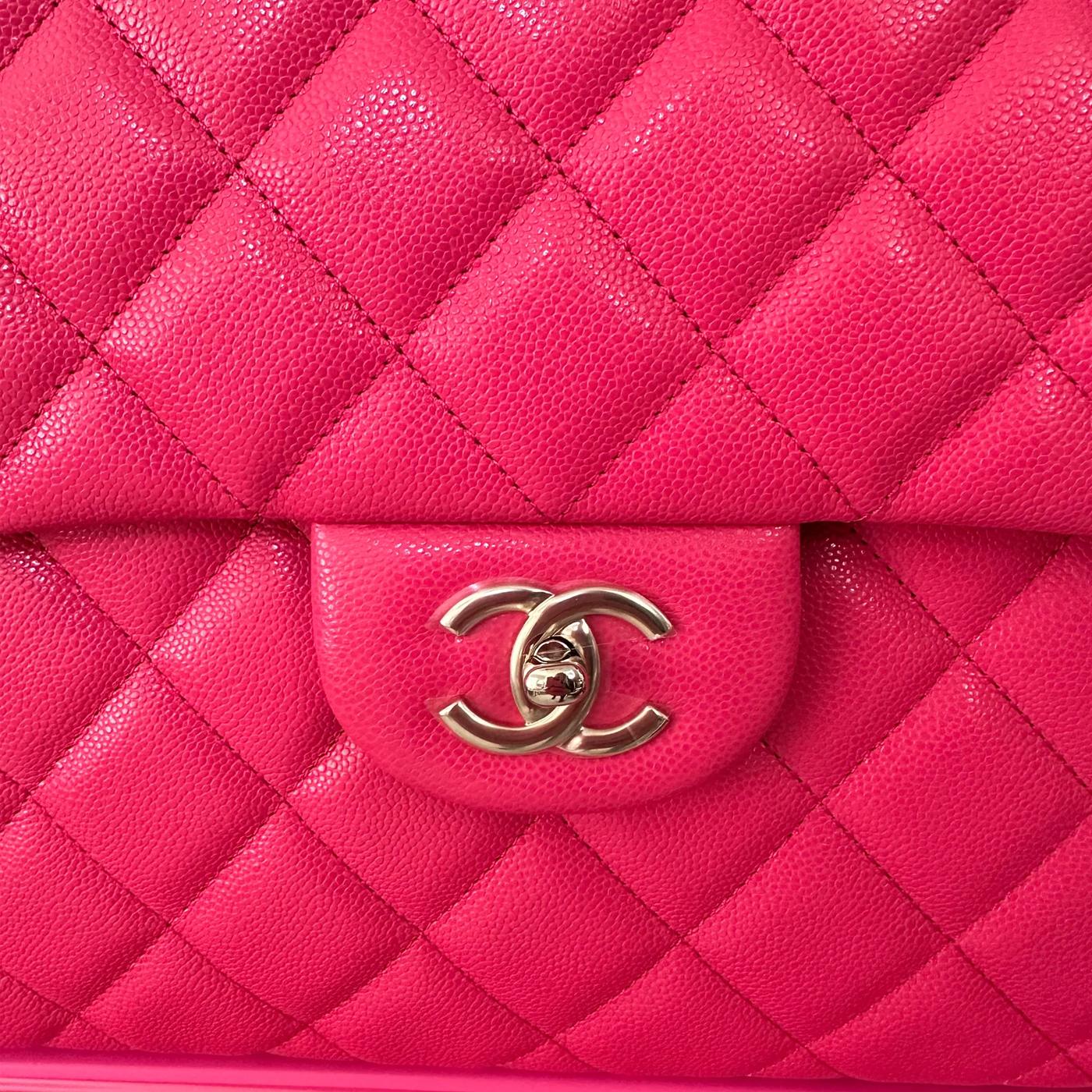 Chanel XXL Flap Bag Fuchsia Shiny Caviar Light Gold Hardware For Sale 2