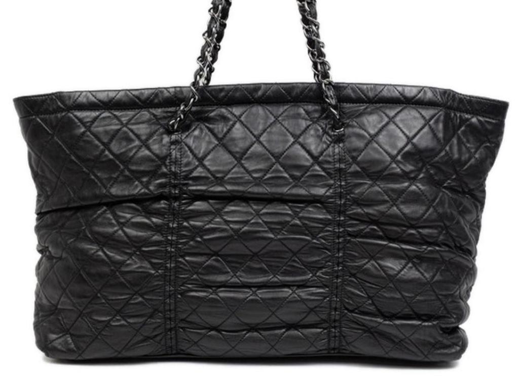 Chanel Xxl Quilted Chain Tote ( Excellent - ) 213311 Black Leather Shoulder Bag For Sale 5