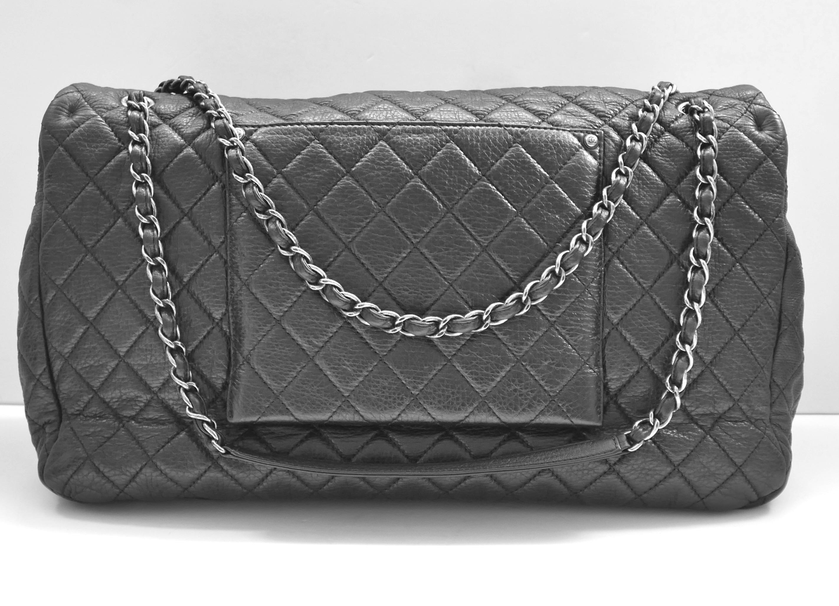 Chanel XXL Travel Flap Bag Black Caviar Leather For Sale 3