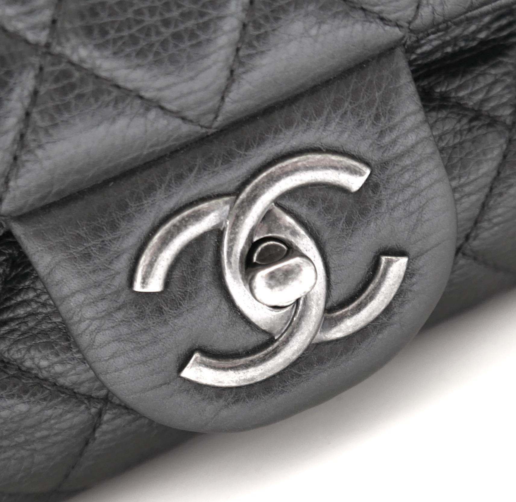 Chanel XXL Travel Flap Bag Black Caviar Leather For Sale 5