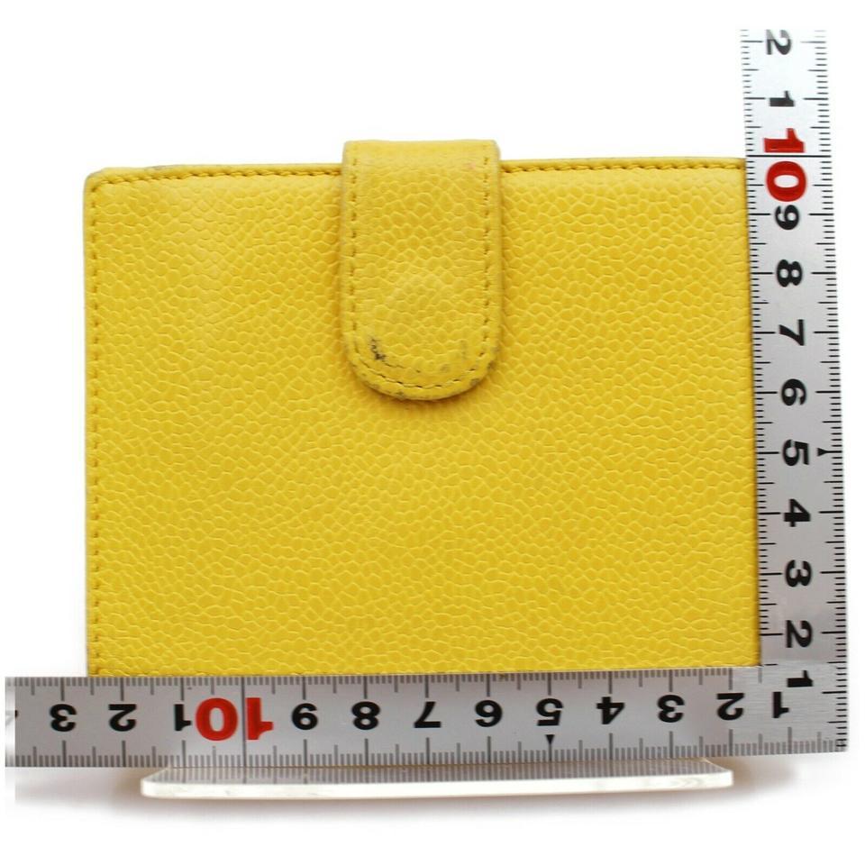 Chanel Yellow 872039 Caviar Square Cc Logo Compact Wallet In Good Condition For Sale In Dix hills, NY