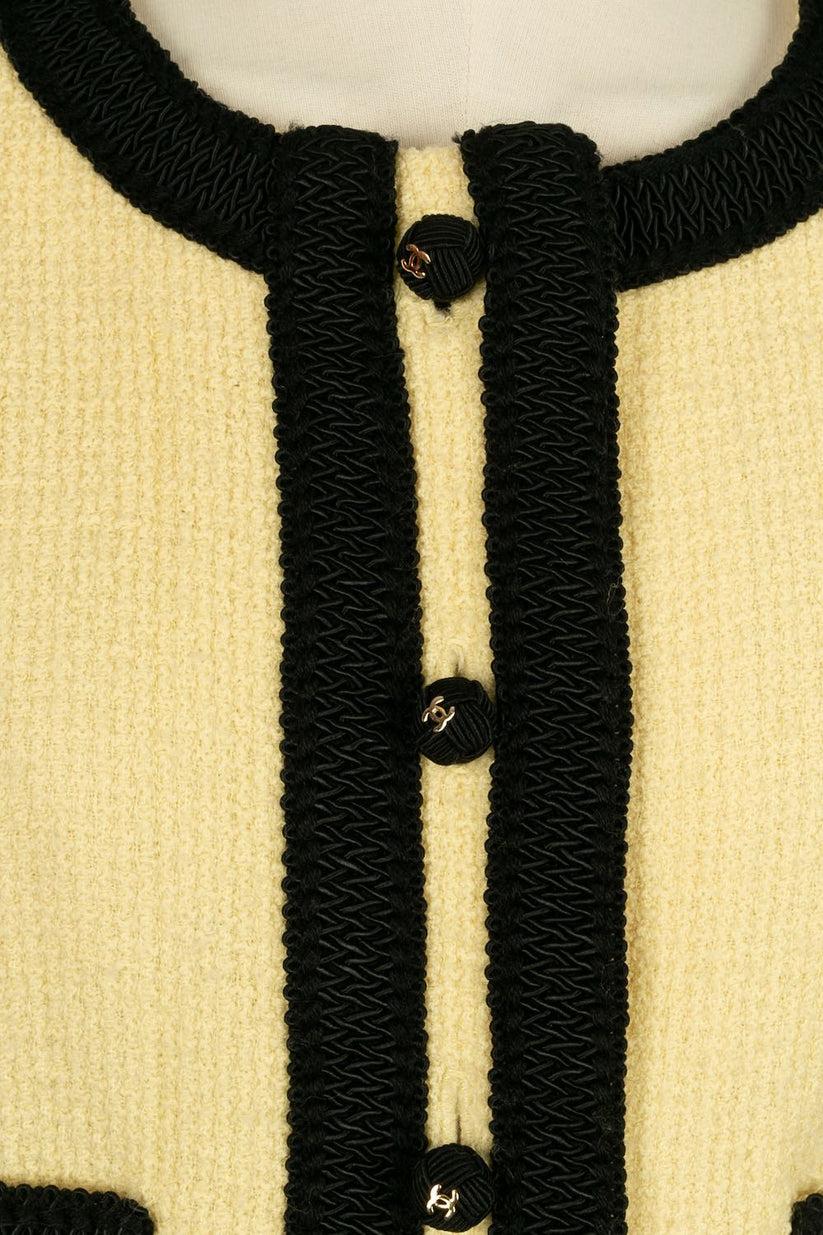 Women's Chanel Yellow and Black Wool Jacket For Sale