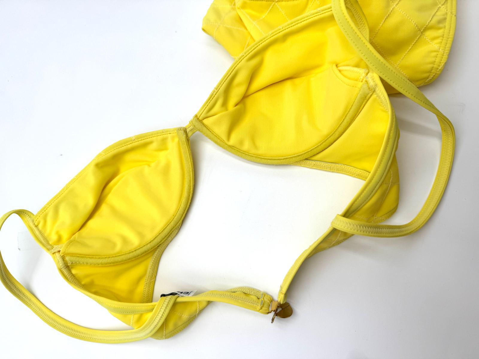 Chanel Yellow Bikini – 1995 Collection en venta 5