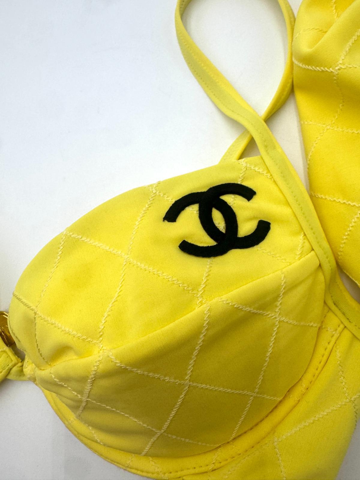 Chanel Yellow Bikini – 1995 Collection en venta 3