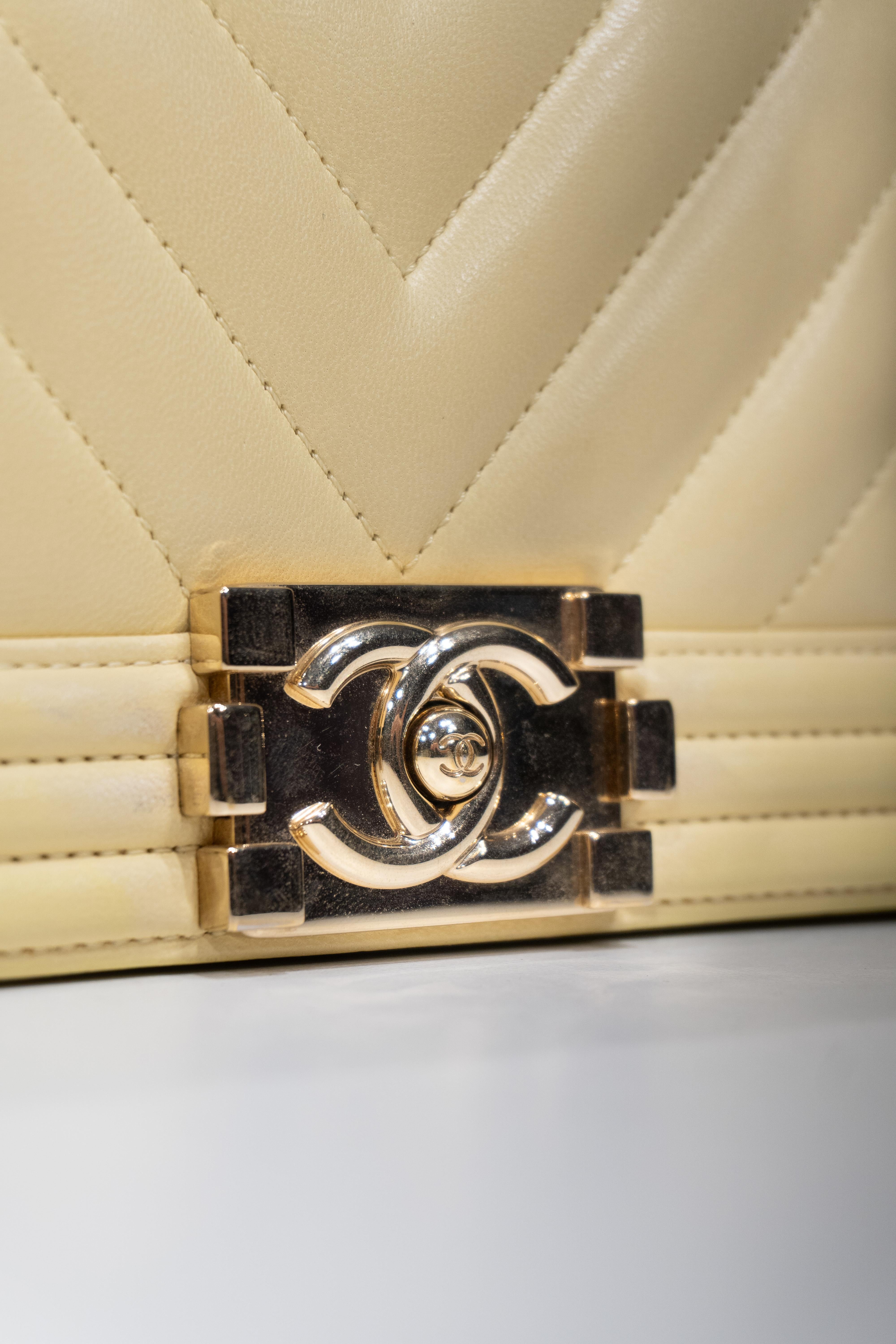 Women's or Men's Chanel Yellow Chevron Leather Small Boy Flap Bag Gold Hardware