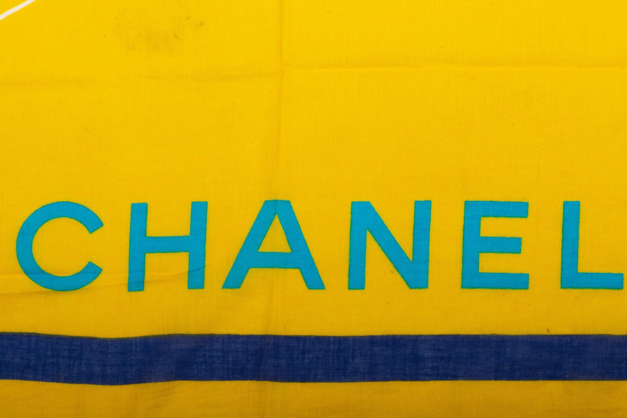 Chanel Strandschal aus Baumwolle in Übergröße mit Voiles-Muster.