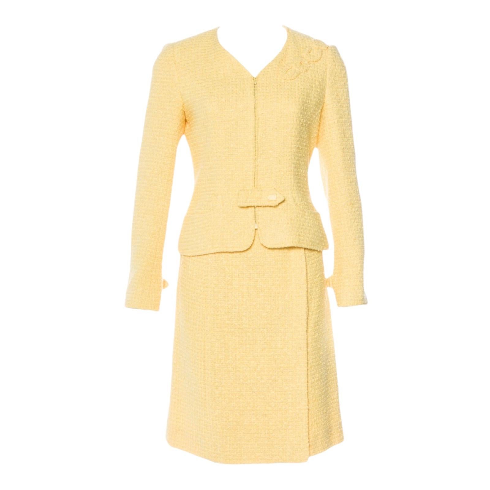 CHANEL Yellow Fantasy Tweed Jacket Blazer & Skirt Suit with "COCO" Detail 36/38