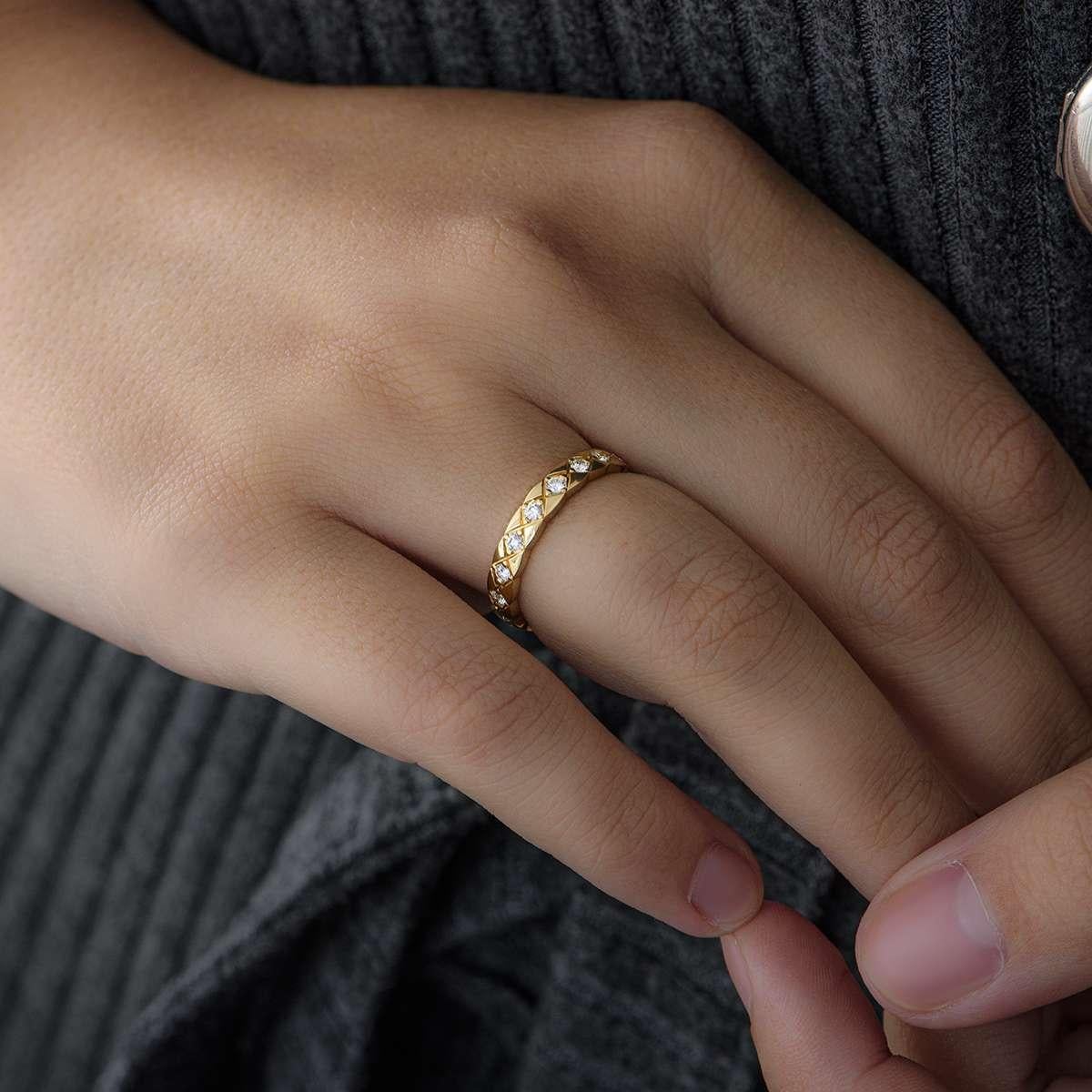 Chanel Yellow Gold Coco Crush Ring J11872 In Excellent Condition In London, GB