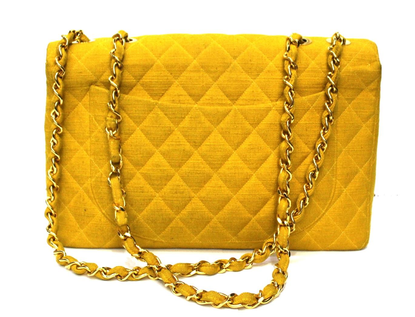 Jaune Chanel - Sac Maxi Jumbo en jersey jaune