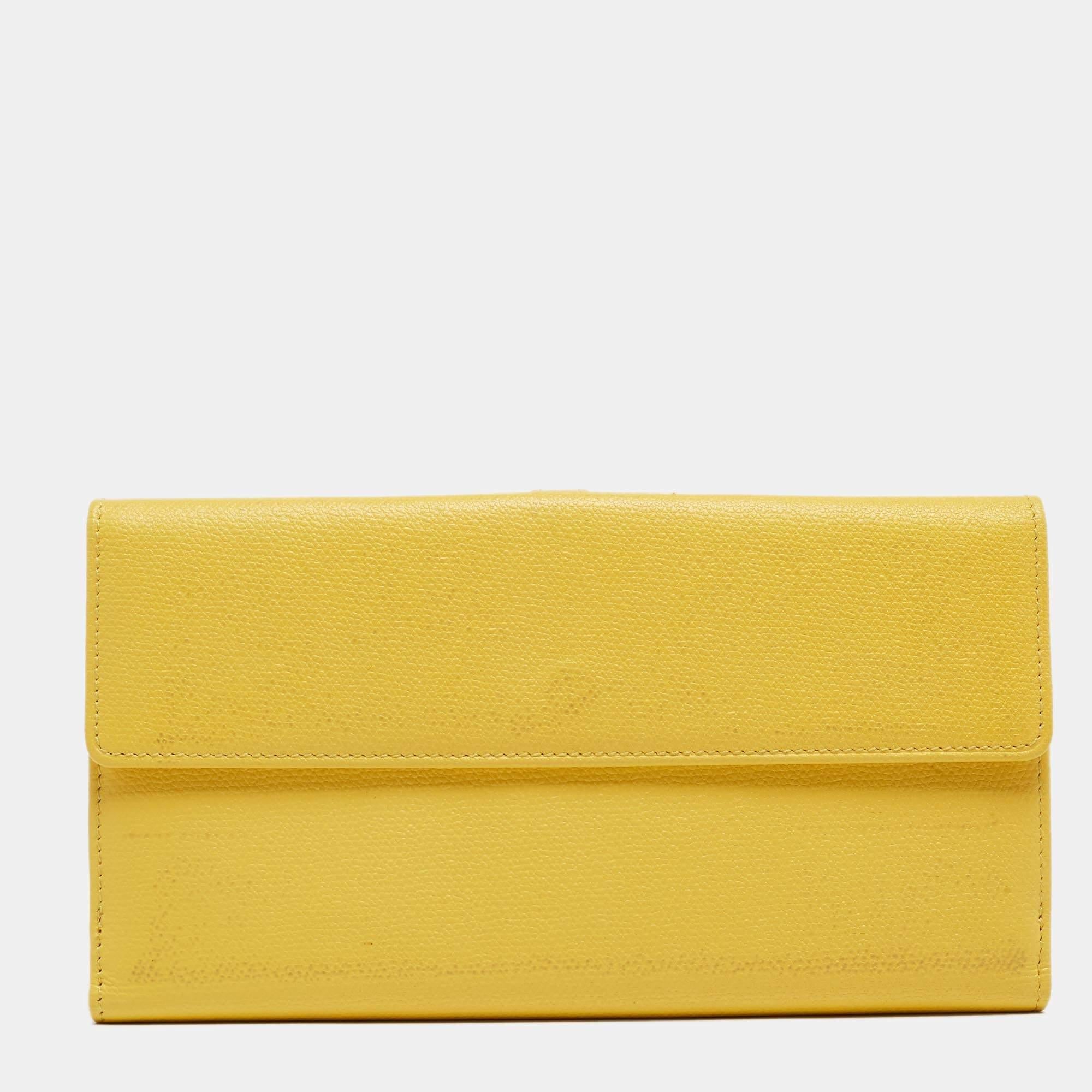 Chanel Yellow Leather CC Flap French Continental Wallet For Sale 1