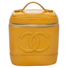 Chanel Timeless CC Schminktasche aus gelbem Leder