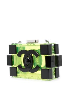 Gelbe Lego-Clutch von Chanel mit silbernem Kettenriemen