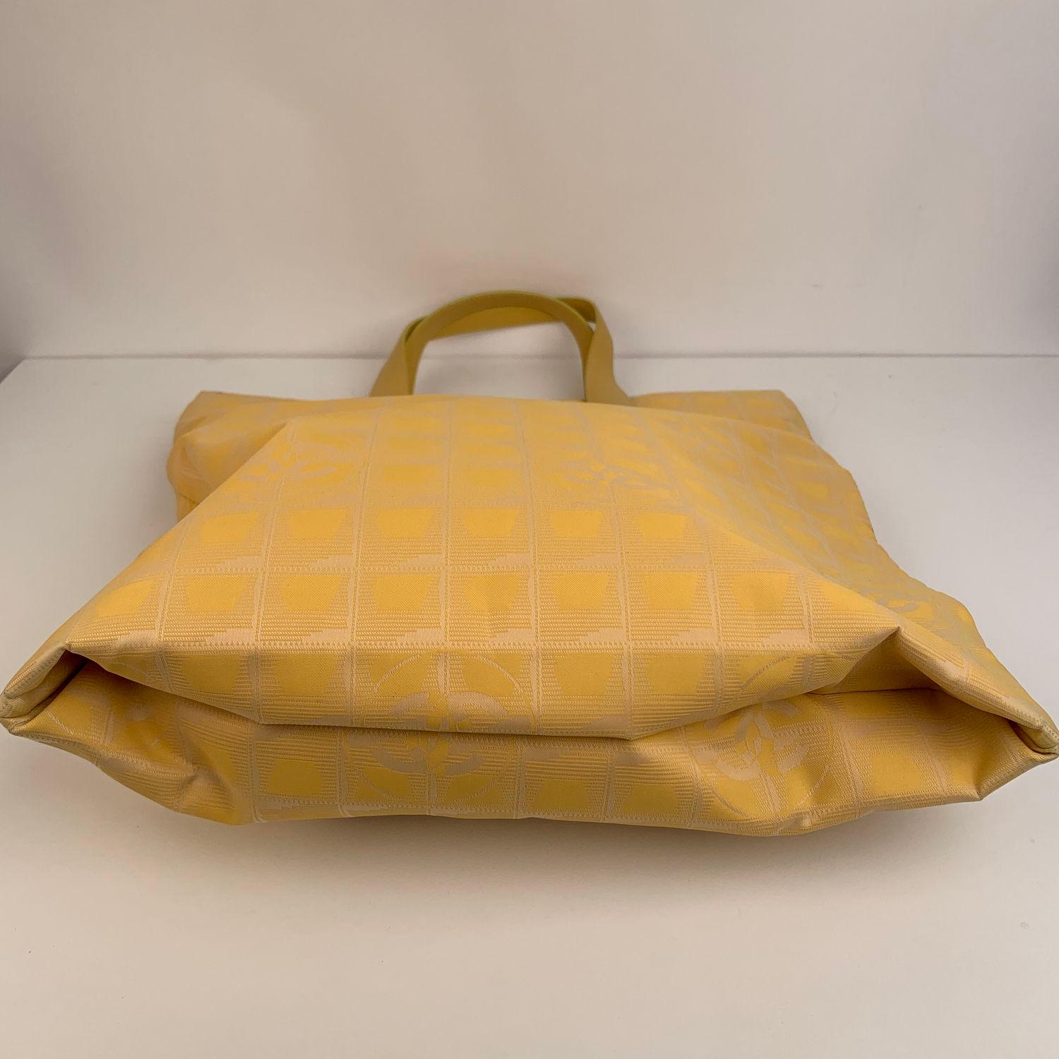 Chanel Yellow Nylon Canvas Travel Line Tote Bag Handbag In Excellent Condition In Rome, Rome
