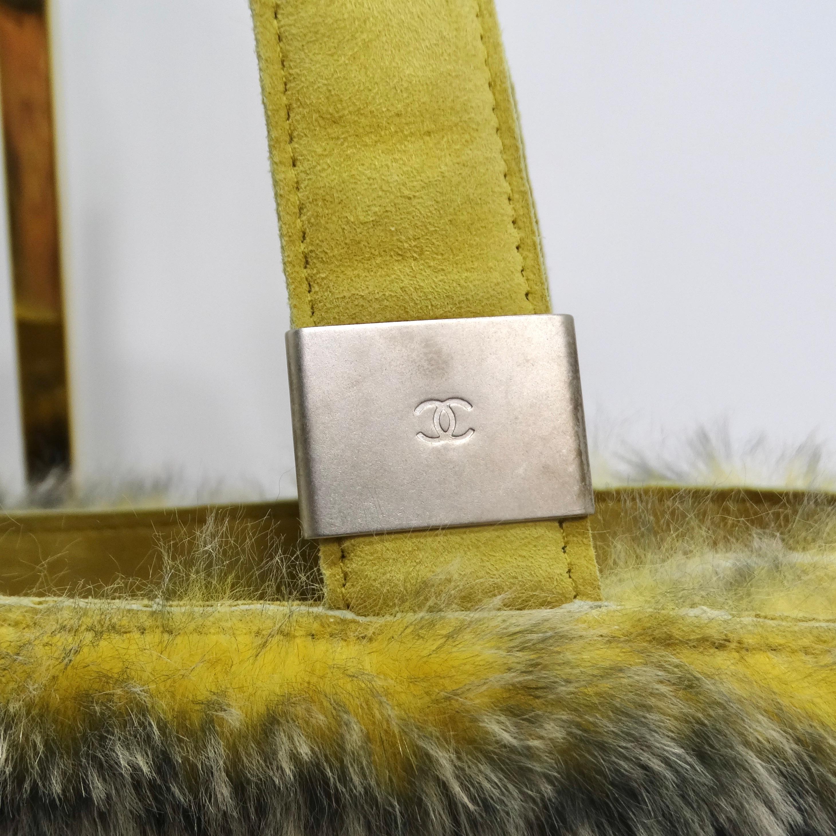 Chanel Yellow Orylag Fur Shoulder Bag  In Excellent Condition For Sale In Scottsdale, AZ