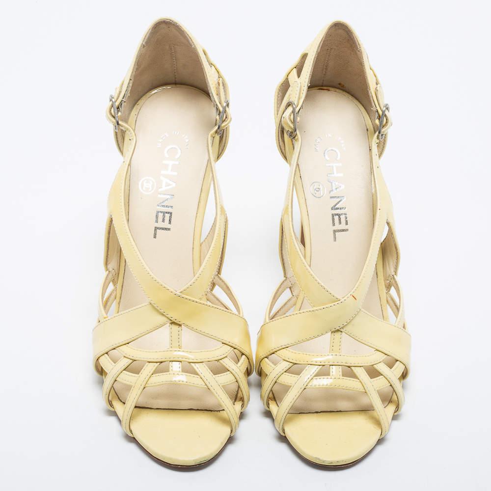 Beige Chanel Yellow Patent Leather Ankle Strap Sandals Size 38.5 For Sale