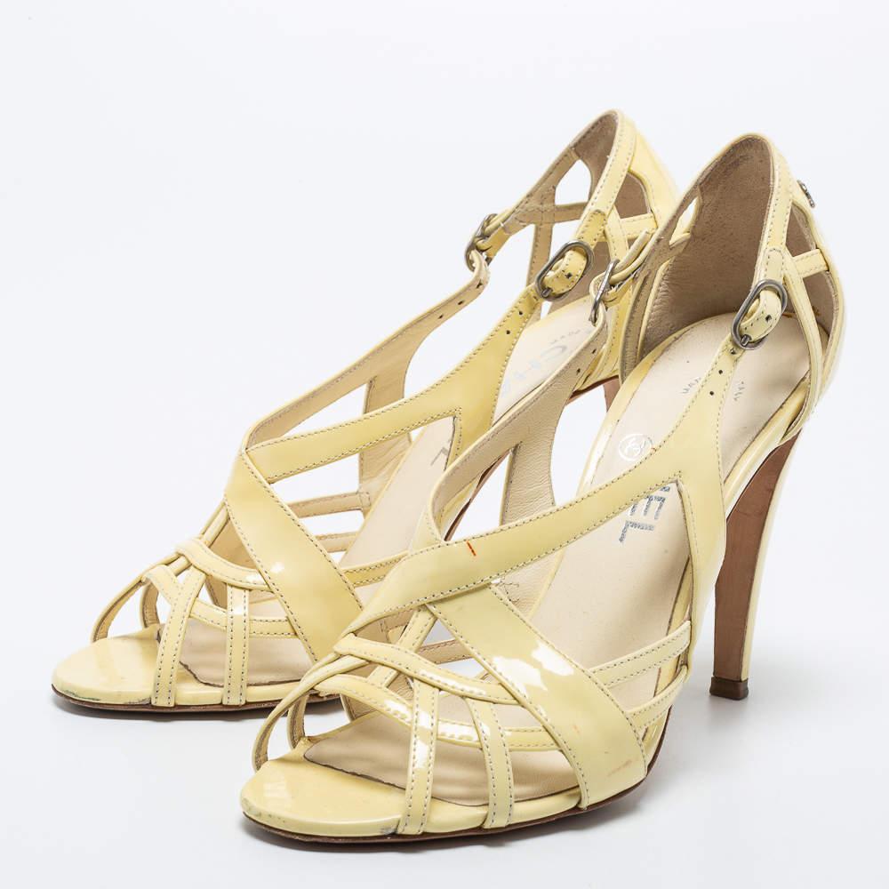 Chanel Yellow Patent Leather Ankle Strap Sandals Size 38.5 For Sale 1
