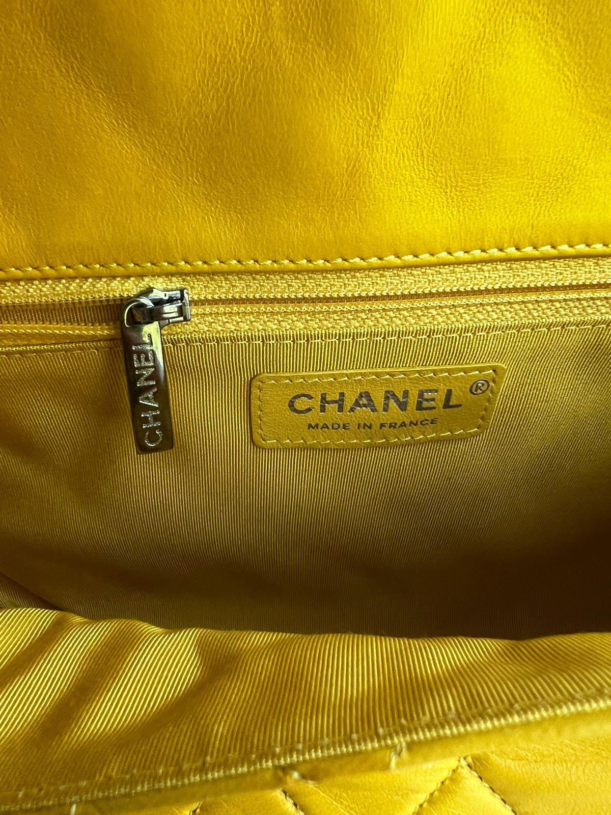 Women's or Men's Chanel Yellow Quilted Lambskin Hula Hoop Bag Medium For Sale