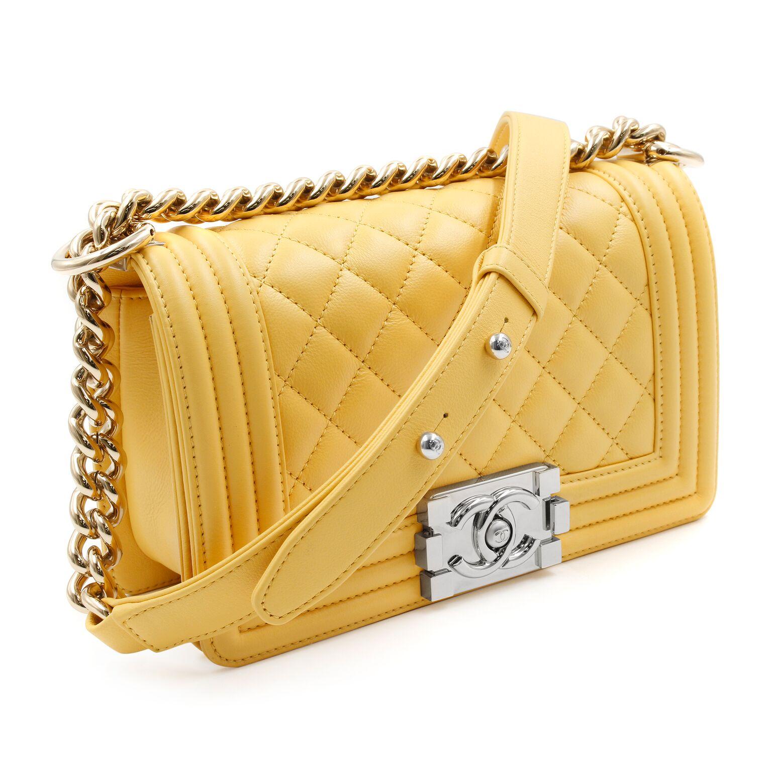 Chanel Yellow Quilted Lambskin Small Boy Flap Bag A67085Y25569 In New Condition In New York, NY