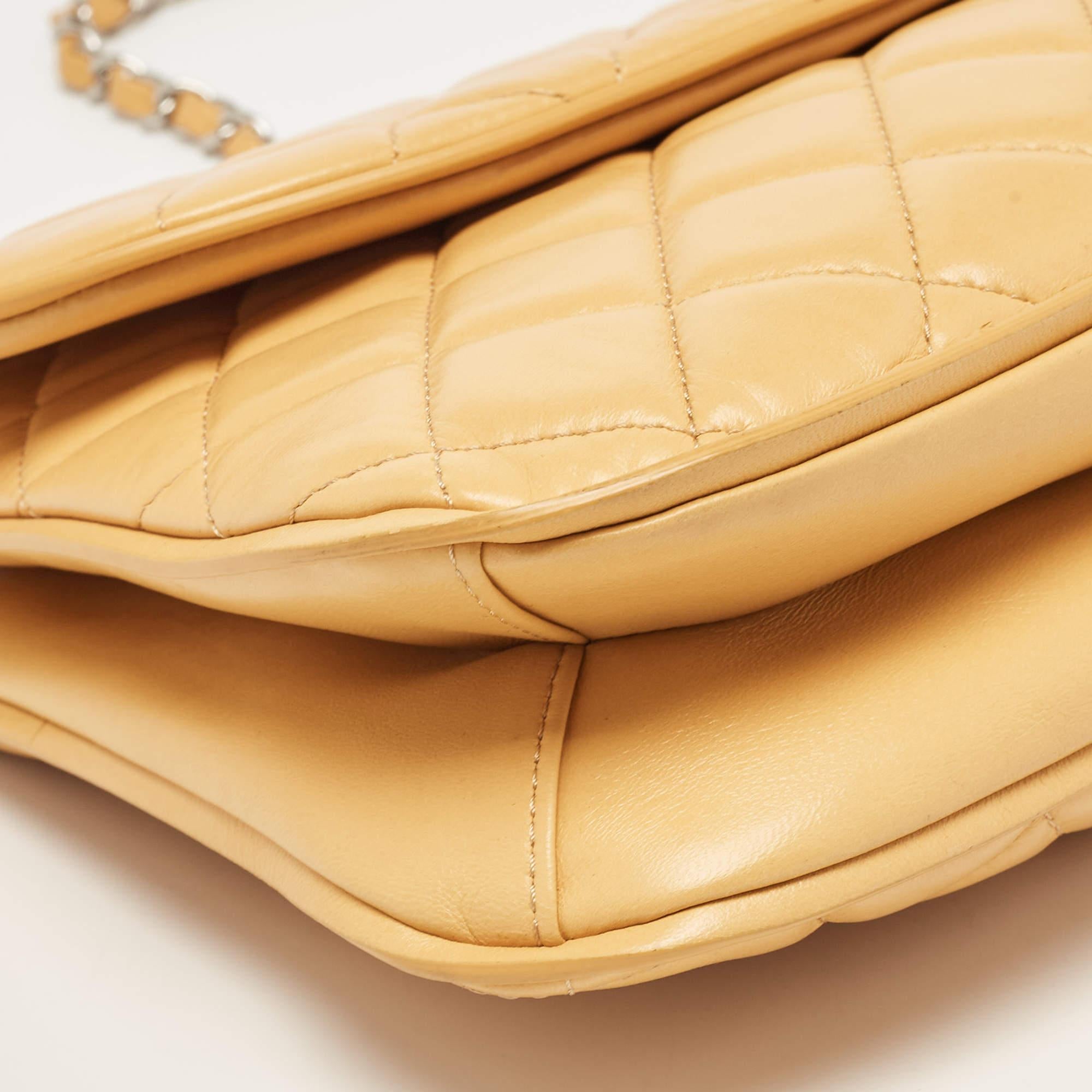 Chanel Yellow Quilted Leather Large Pagode Piping Flap Bag For Sale 9