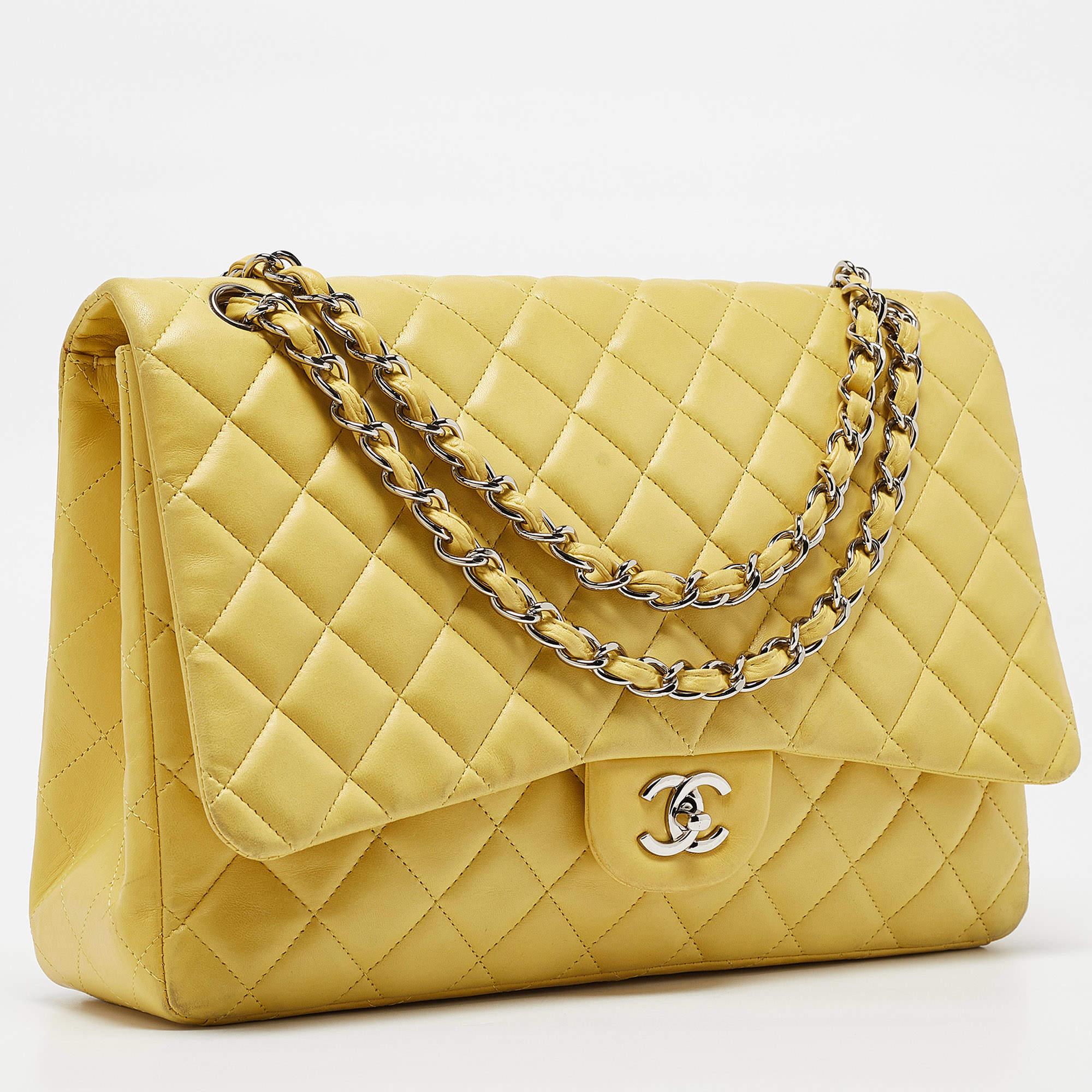 Chanel Yellow Quilted Leather Maxi Classic Single Flap Bag In Good Condition For Sale In Dubai, Al Qouz 2