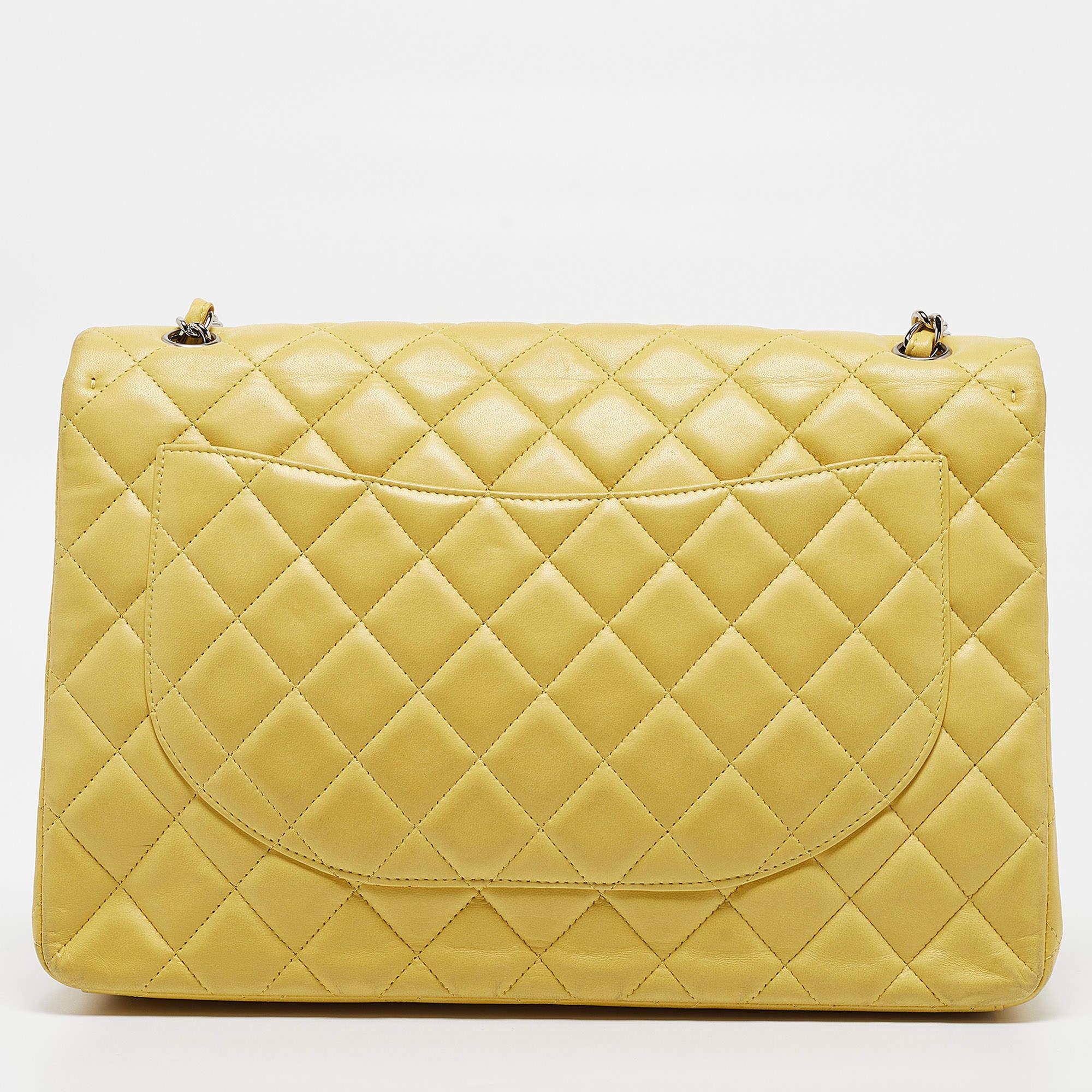 Women's Chanel Yellow Quilted Leather Maxi Classic Single Flap Bag For Sale