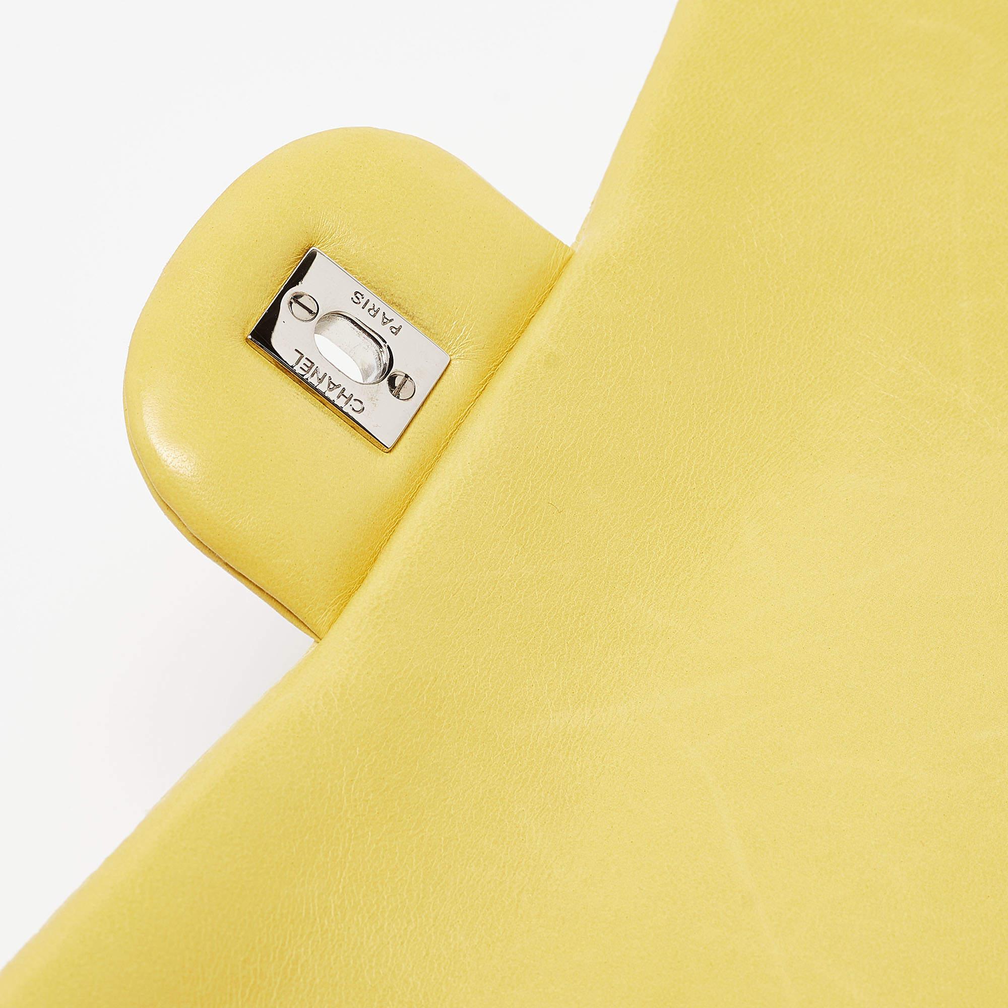 Chanel Yellow Quilted Leather Maxi Classic Single Flap Bag For Sale 3