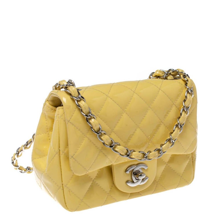 CHANEL A69900 CC Mini Matelasse 20 Chain Shoulder Bag Leather Yellow Used