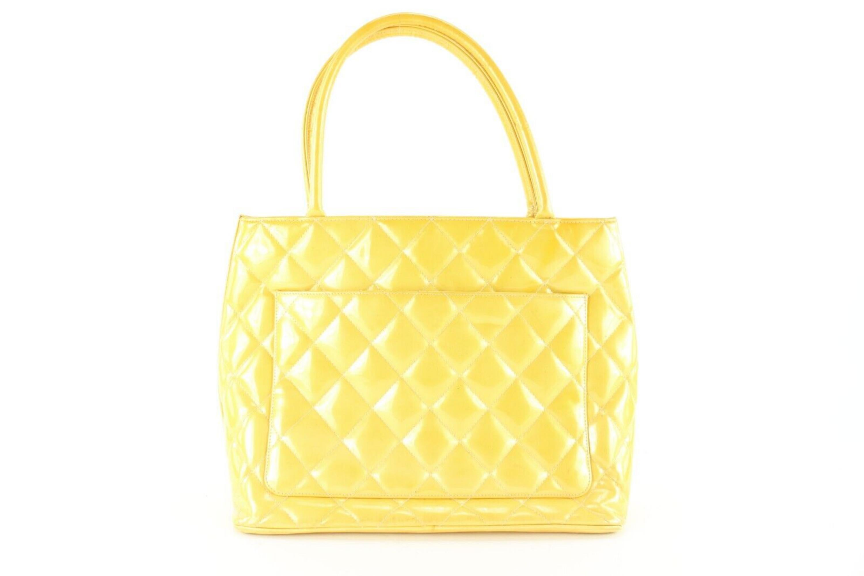 Women's Chanel Yellow Quilted Patent Zip Tote Bag 1CK1108 For Sale
