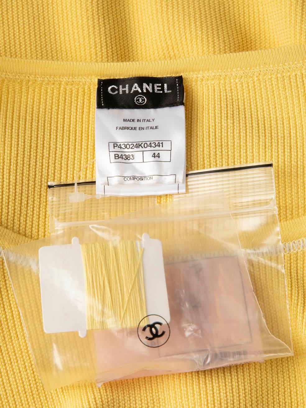 Donna Abito al ginocchio a coste giallo Chanel taglia XXL in vendita