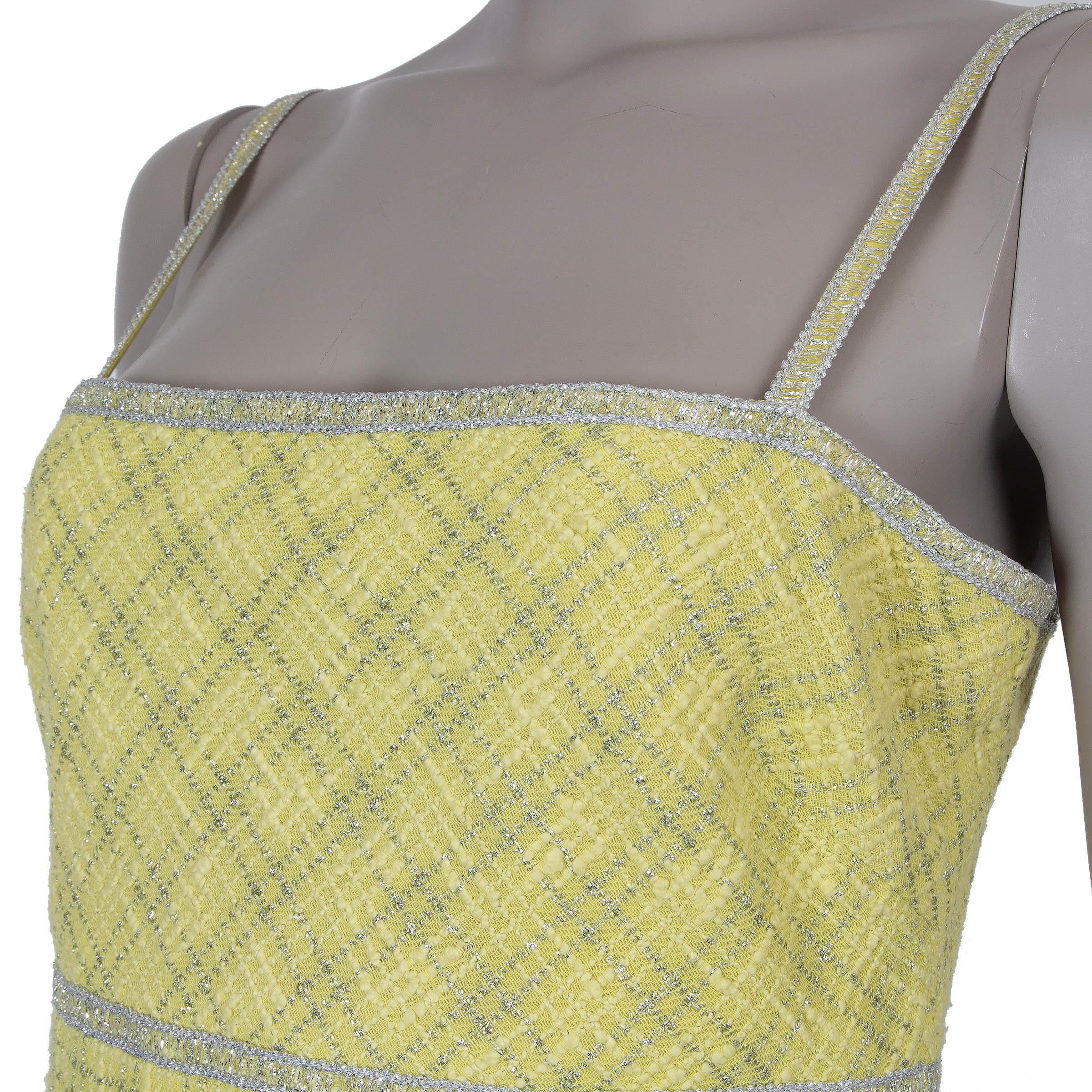 CHANEL yellow & silver wool & cotton 97P LUREX TWEED Dress 40 S For Sale 1