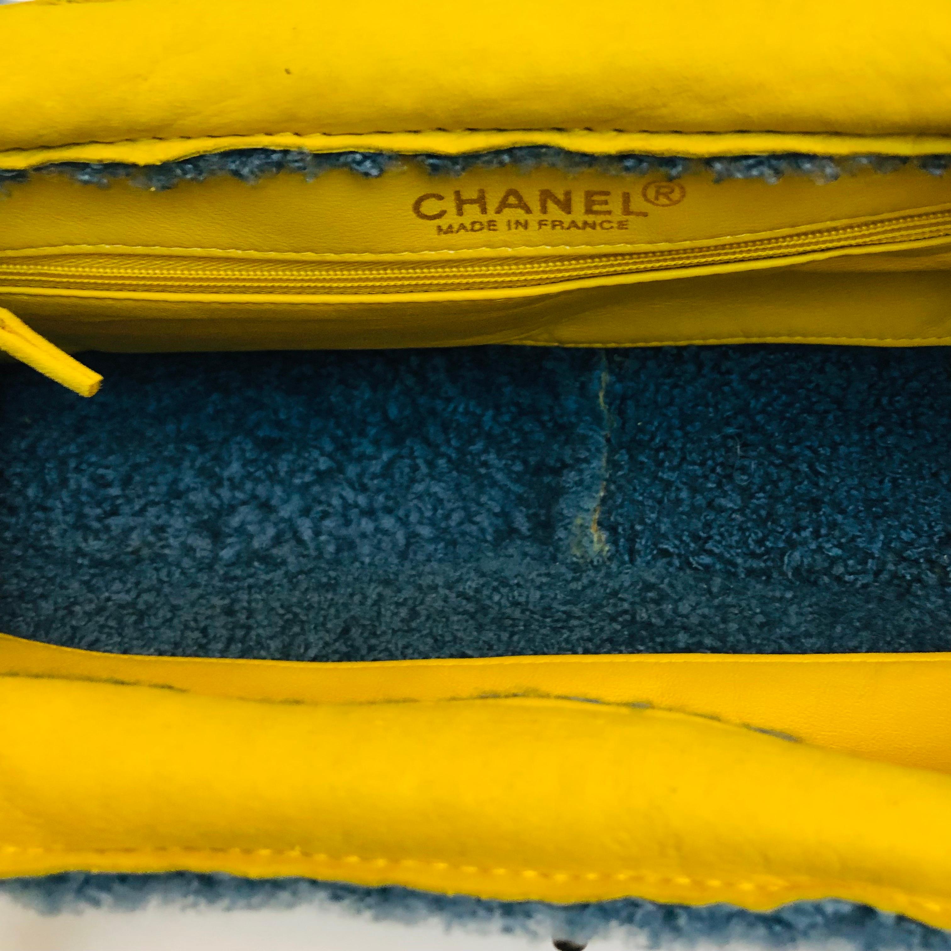 Chanel Yellow Suede Shearling Trim CC Turnlock Shoulder Handbag For Sale 1