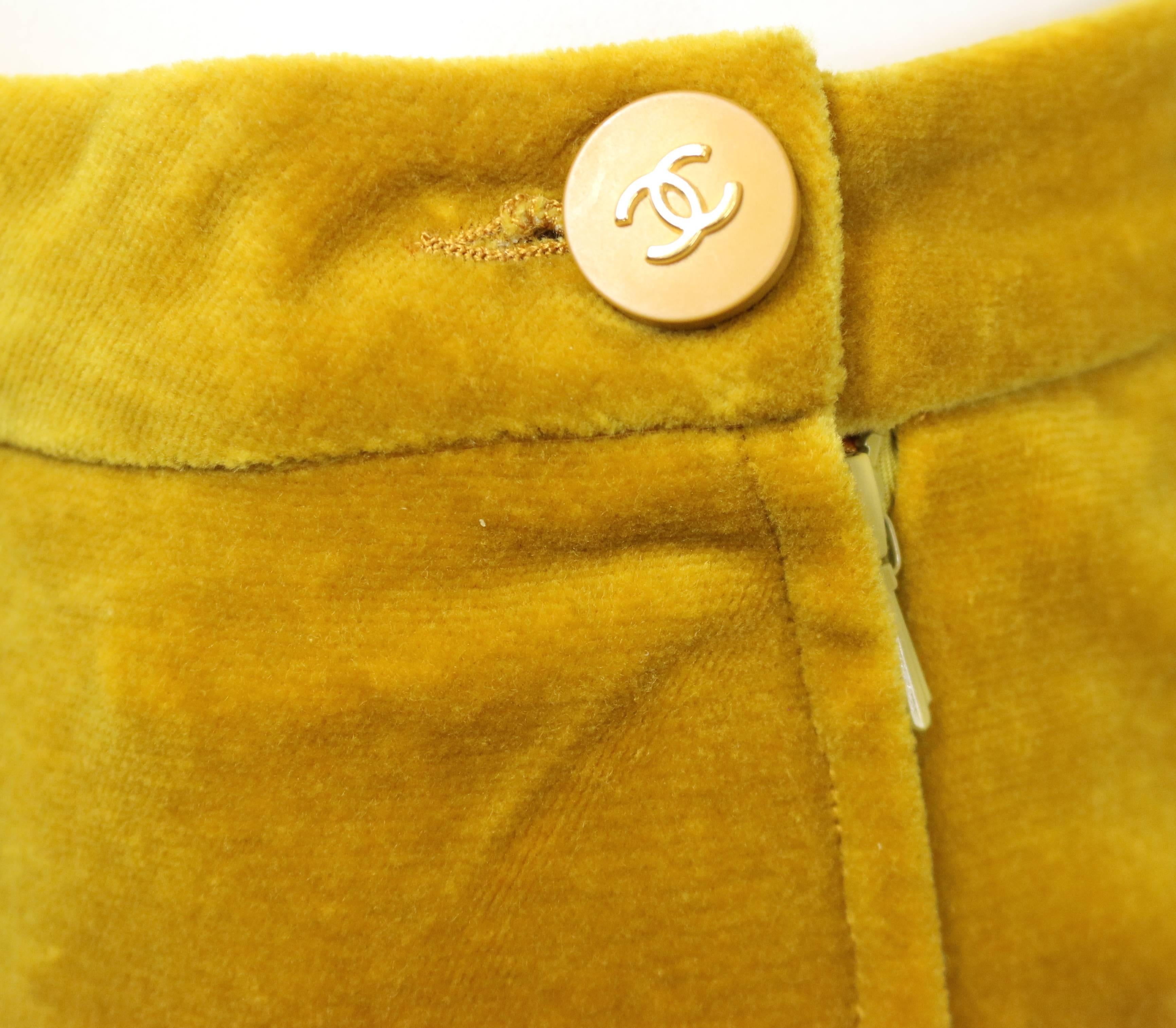 Yellow Chanel yellow velvet pants For Sale
