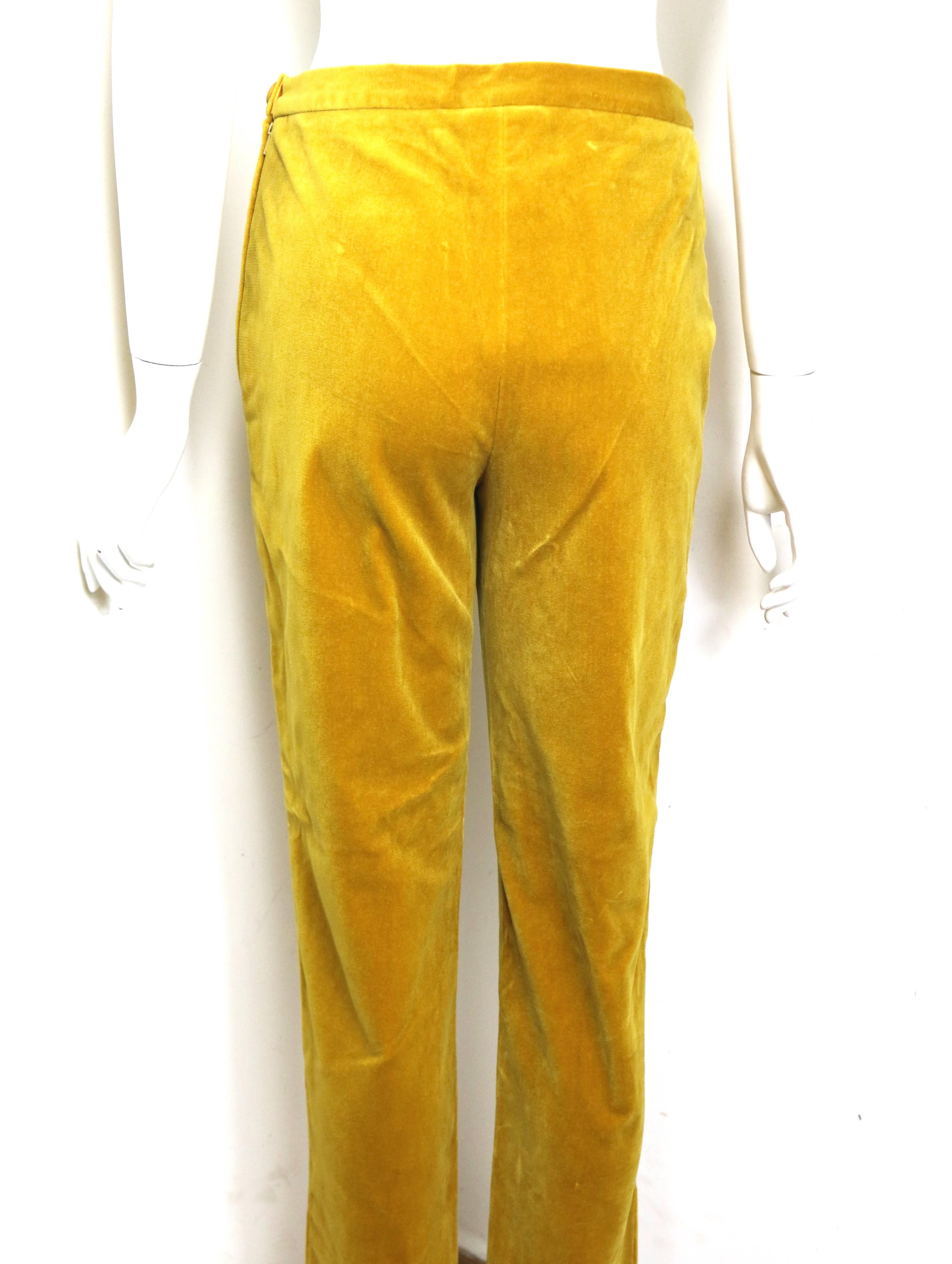 Women's or Men's Chanel yellow velvet pants For Sale