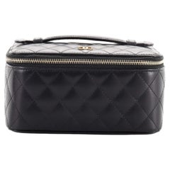 Chanel Zip Around Top Handle Jewelry Case gesteppt Lammfell klein