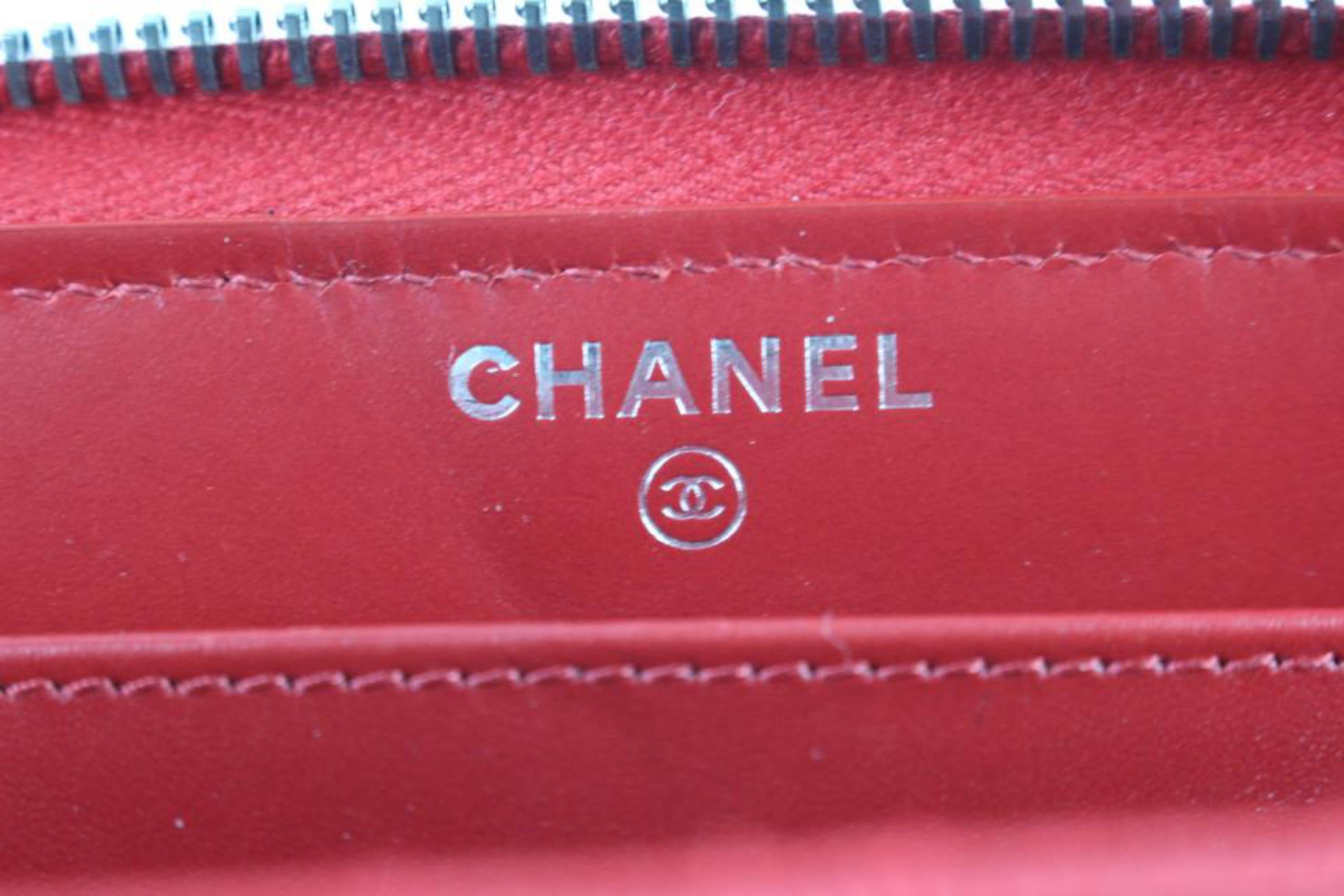 Chanel Zippy Boy Chevron Mix Quilted Zip Around Gusset Wallet 9ce0102 Red clutch For Sale 1