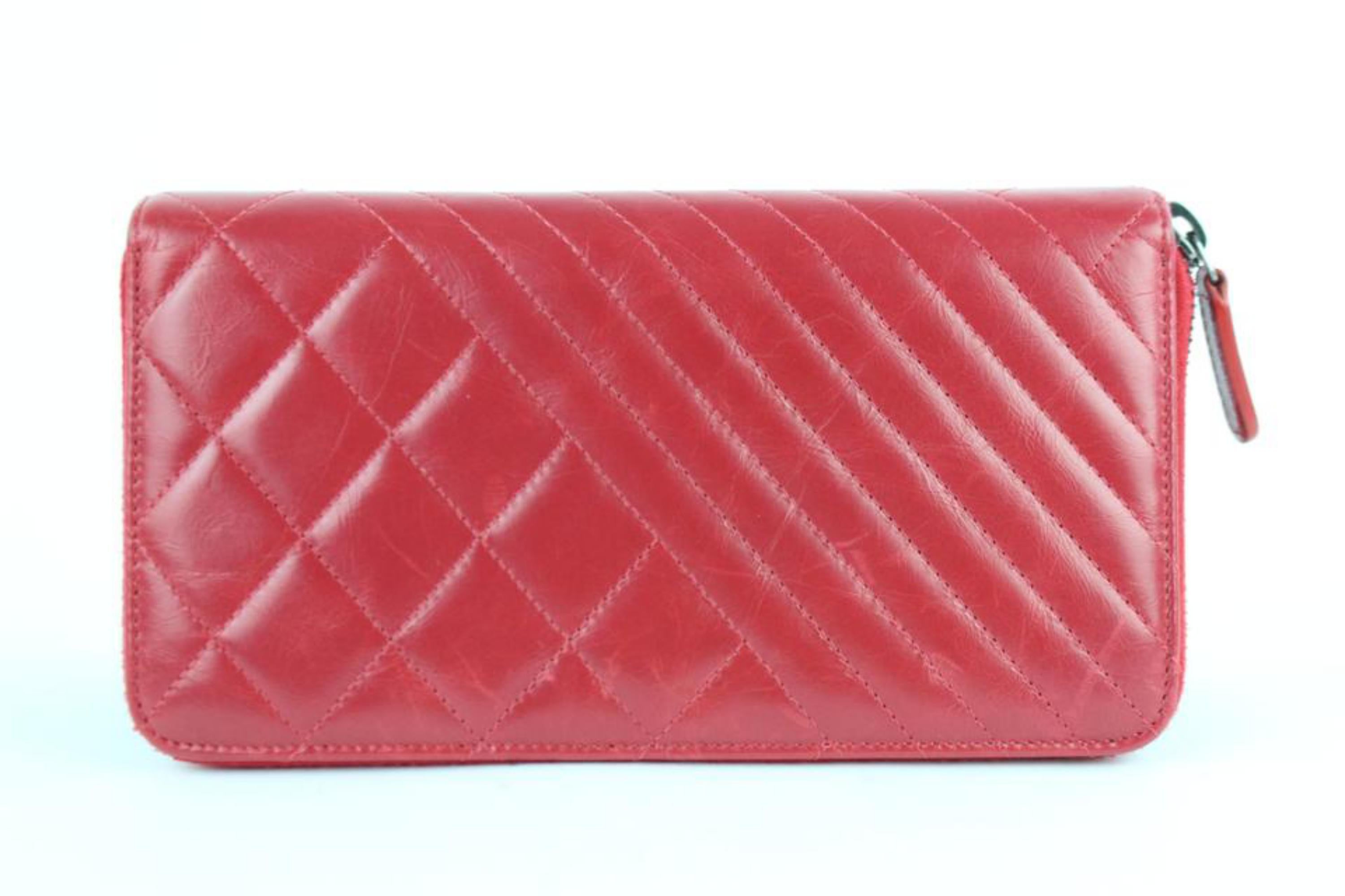 Chanel Zippy Boy Chevron Mix Quilted Zip Around Gusset Wallet 9ce0102 Red clutch For Sale 4