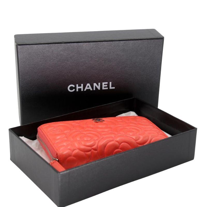 chanel camellia wallet