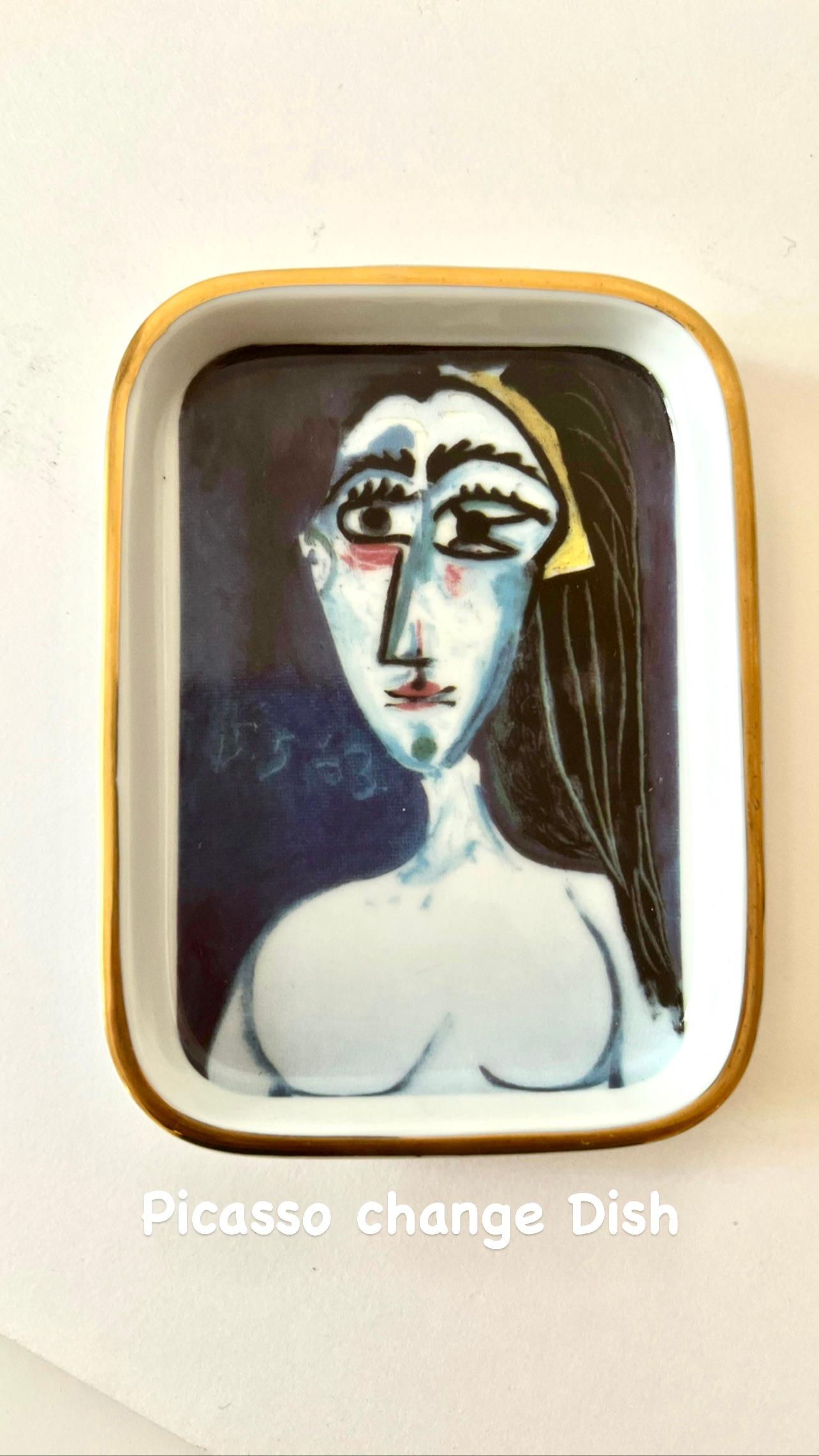 Modern Change or Decorative Bowl with Picasso Image Busta De Femme Nue, Face