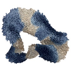 Changing Sky, eine blau-graue, strukturierte Glasskulptur von Nina Casson McGarva