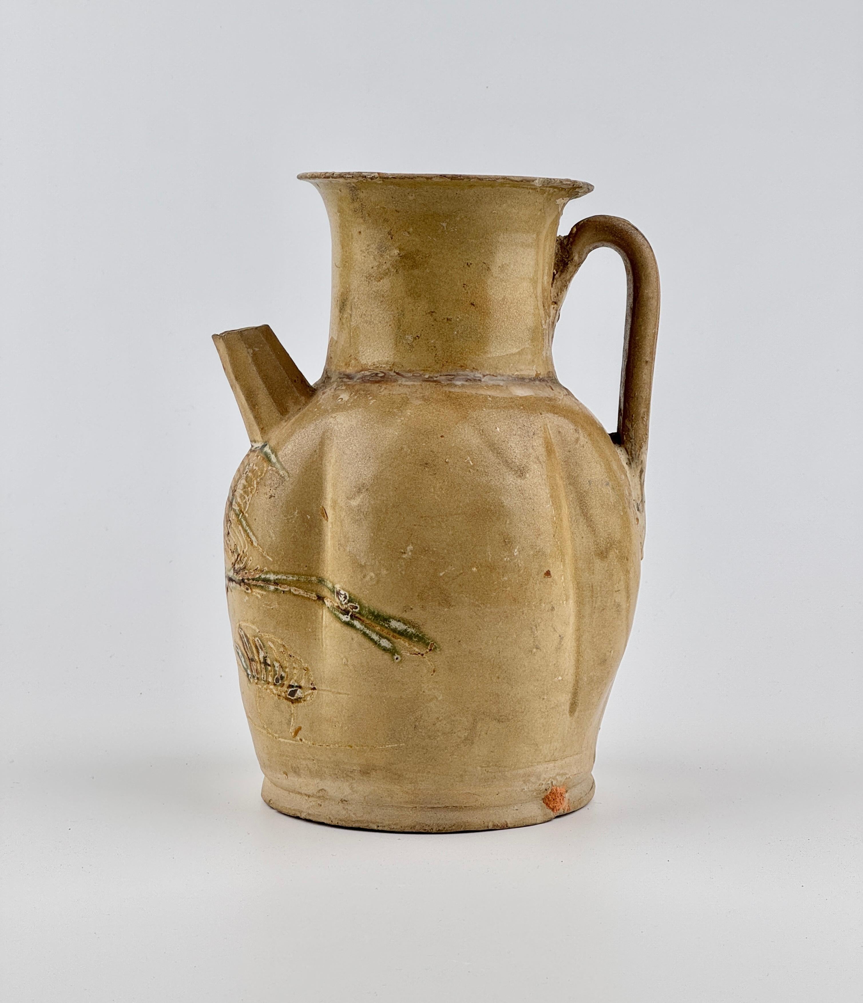 Hong Kong Changsha ewer, Tang Dynasty(618-907) For Sale
