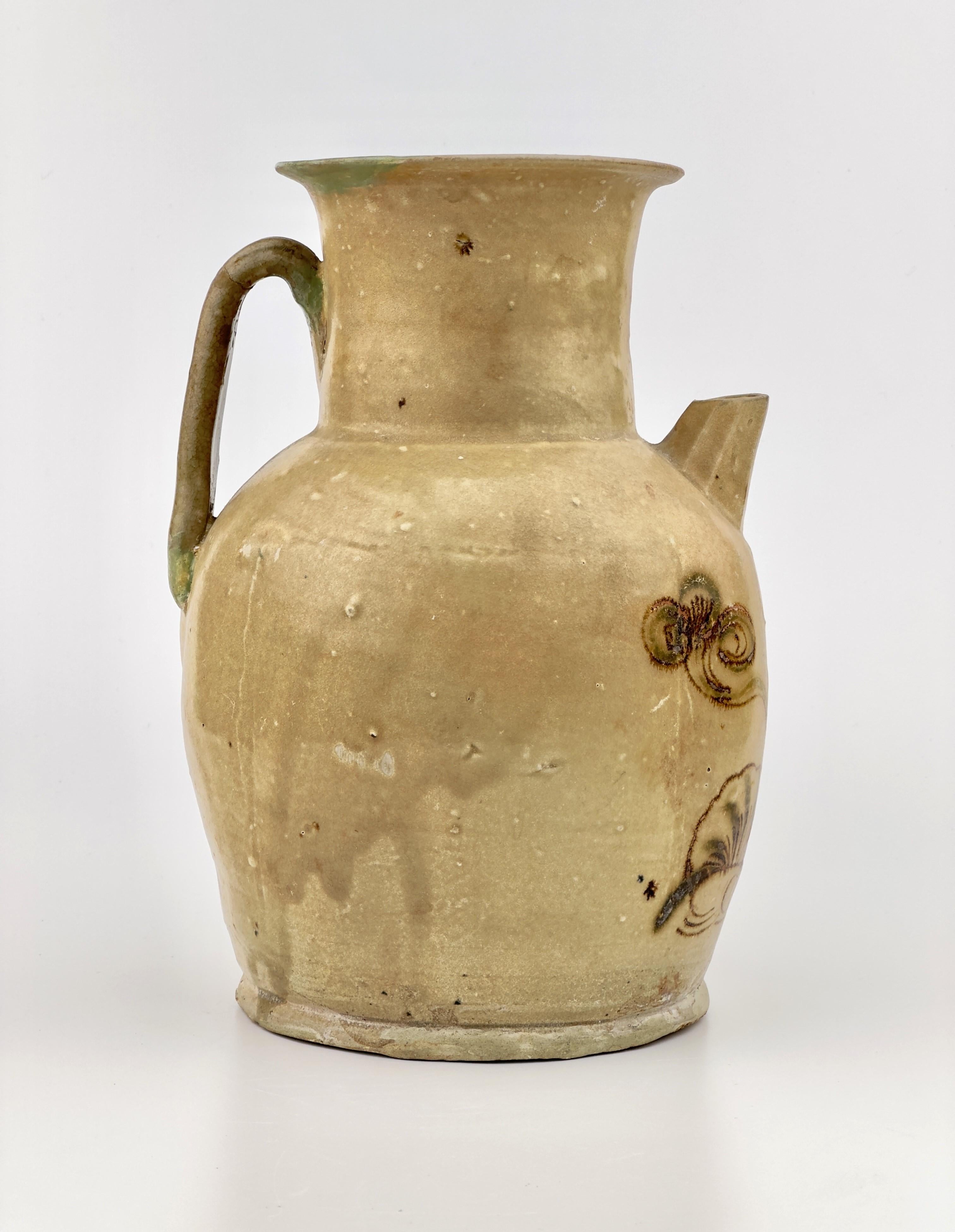 Glazed Changsha ewer, Tang Dynasty(618-907) For Sale