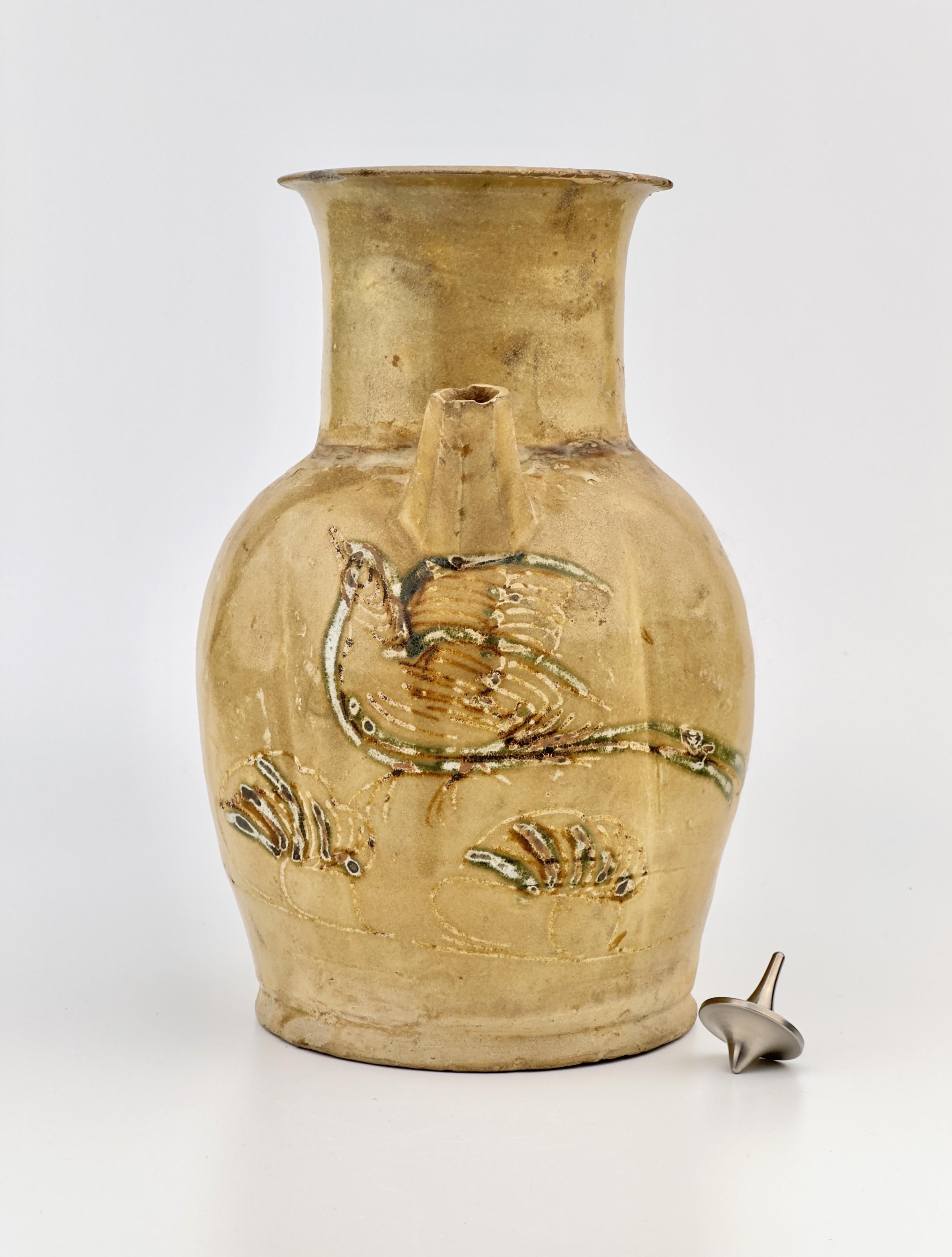 Stoneware Changsha ewer, Tang Dynasty(618-907) For Sale